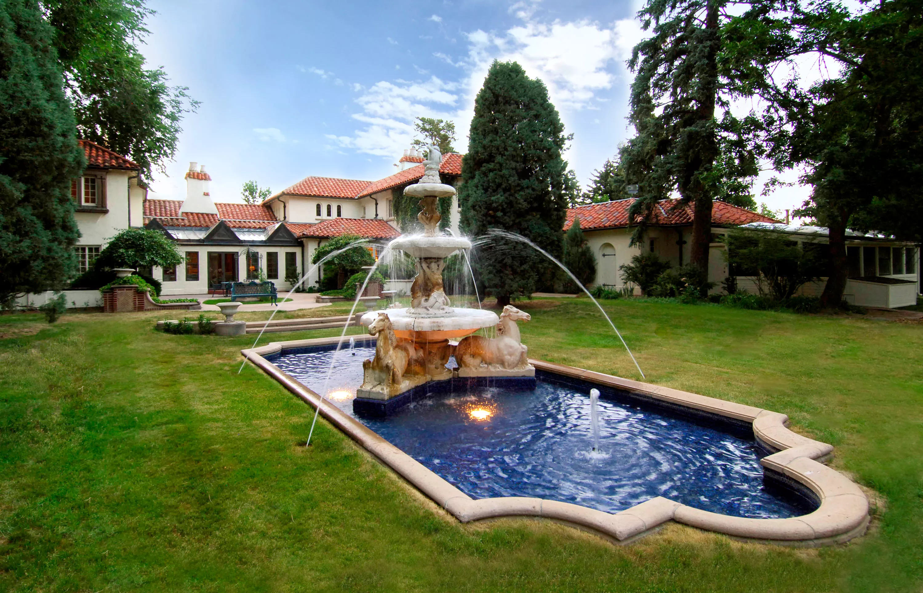 19 Elm Avenue, Colorado Springs, Colorado 80906 - 19-elm-avenue-colorado-springs-colorado-03-25-21-51-5151_dwjred