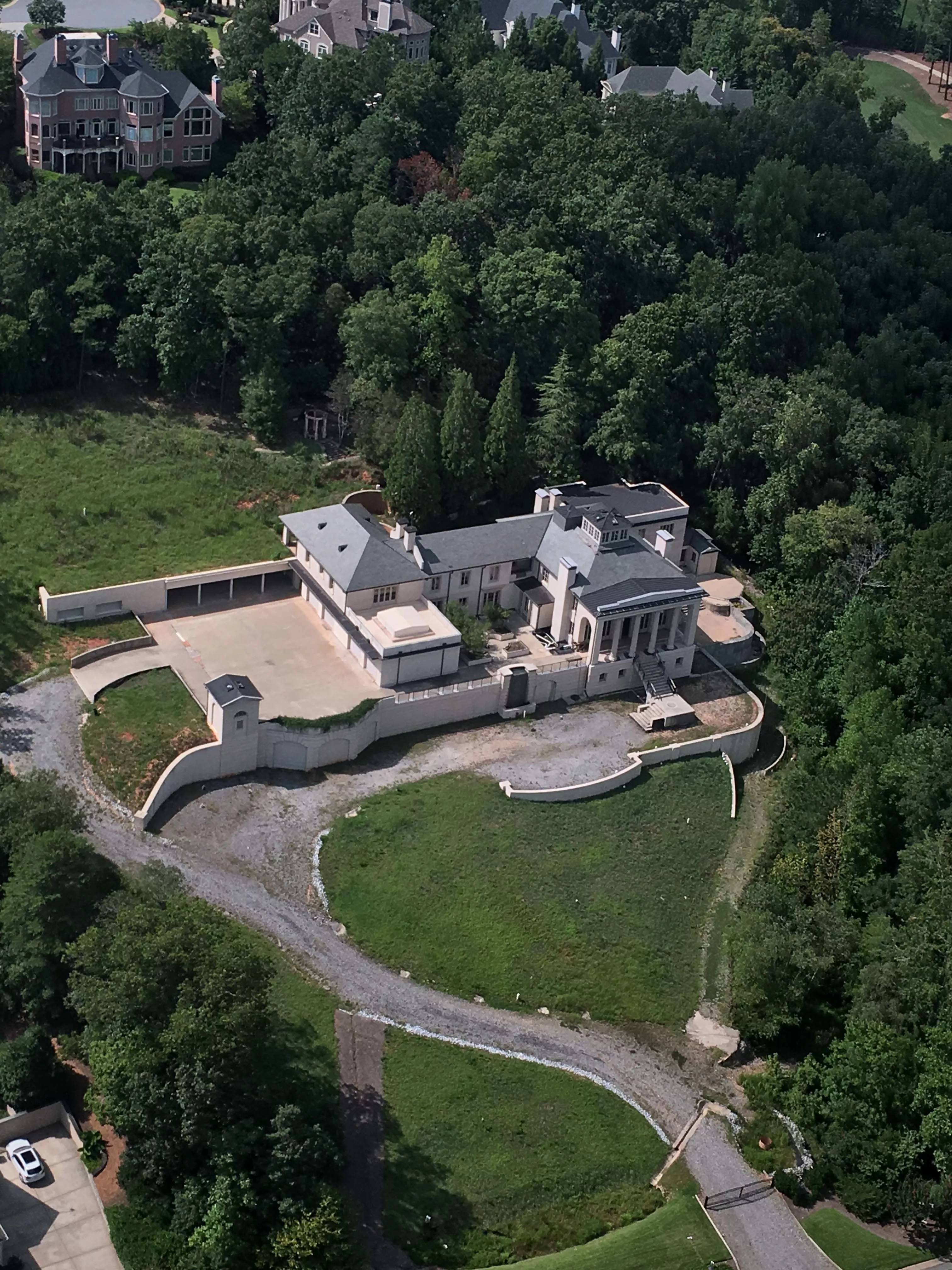 9110 Barkston Drive, Atlanta, Georgia 30022 - 9110-barkston-way-alpharetta-georgia04_dxxqc4