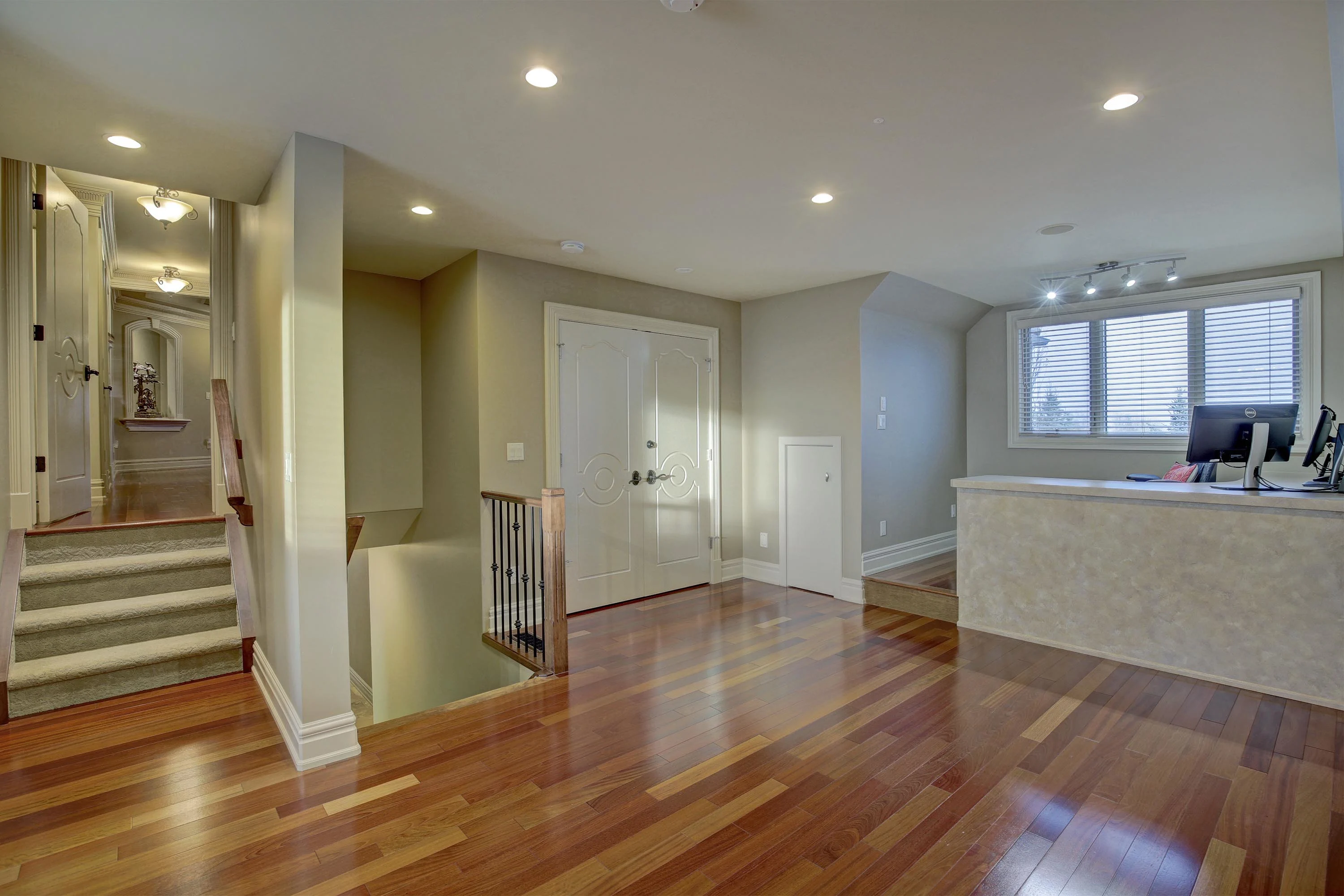 82031 202 Avenue West, Calgary, Alberta T1S 2X2, Canada - 82031-202-avenue-w-foothills-alberta-canada31_chyx81