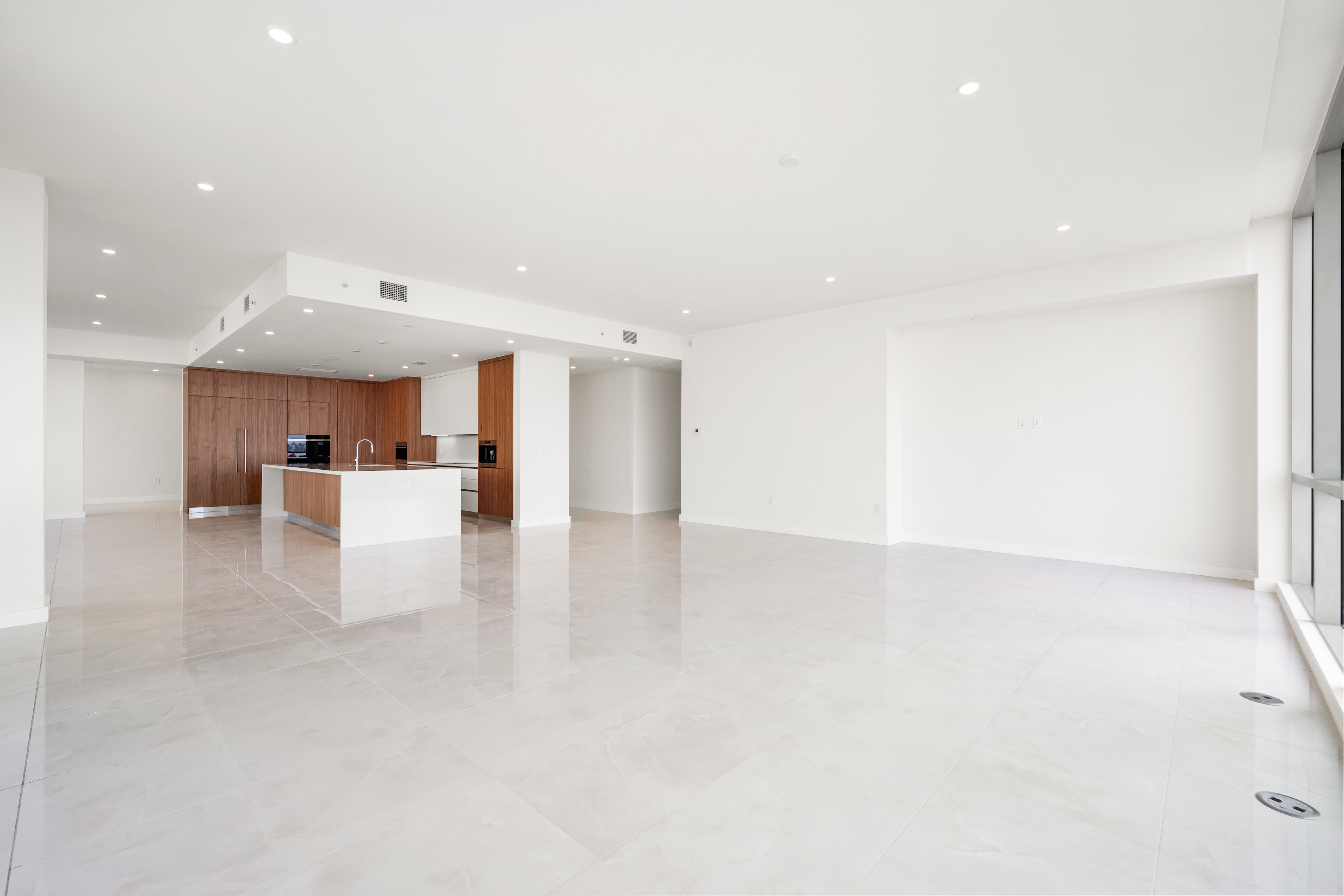 12 111 Golden Gate Point -Penthouse 701, Sarasota, FL 34236 - Luxury Real Estate - Concierge Auctions