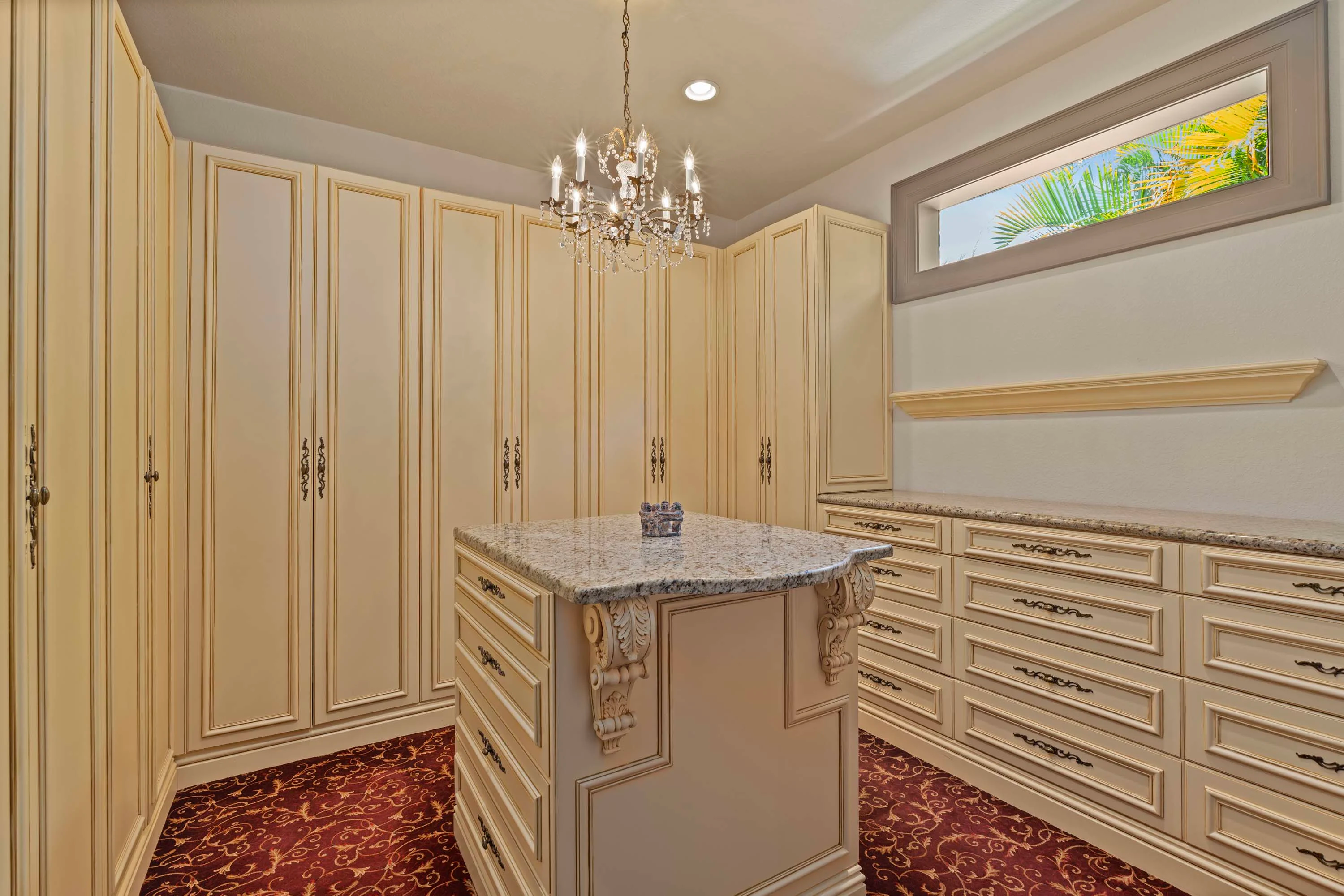 1924 Lincoln Drive, Sarasota, Florida 34236 - 17_-_1924_LNCOLN_RD_HR_ADJ_040_dt1pql