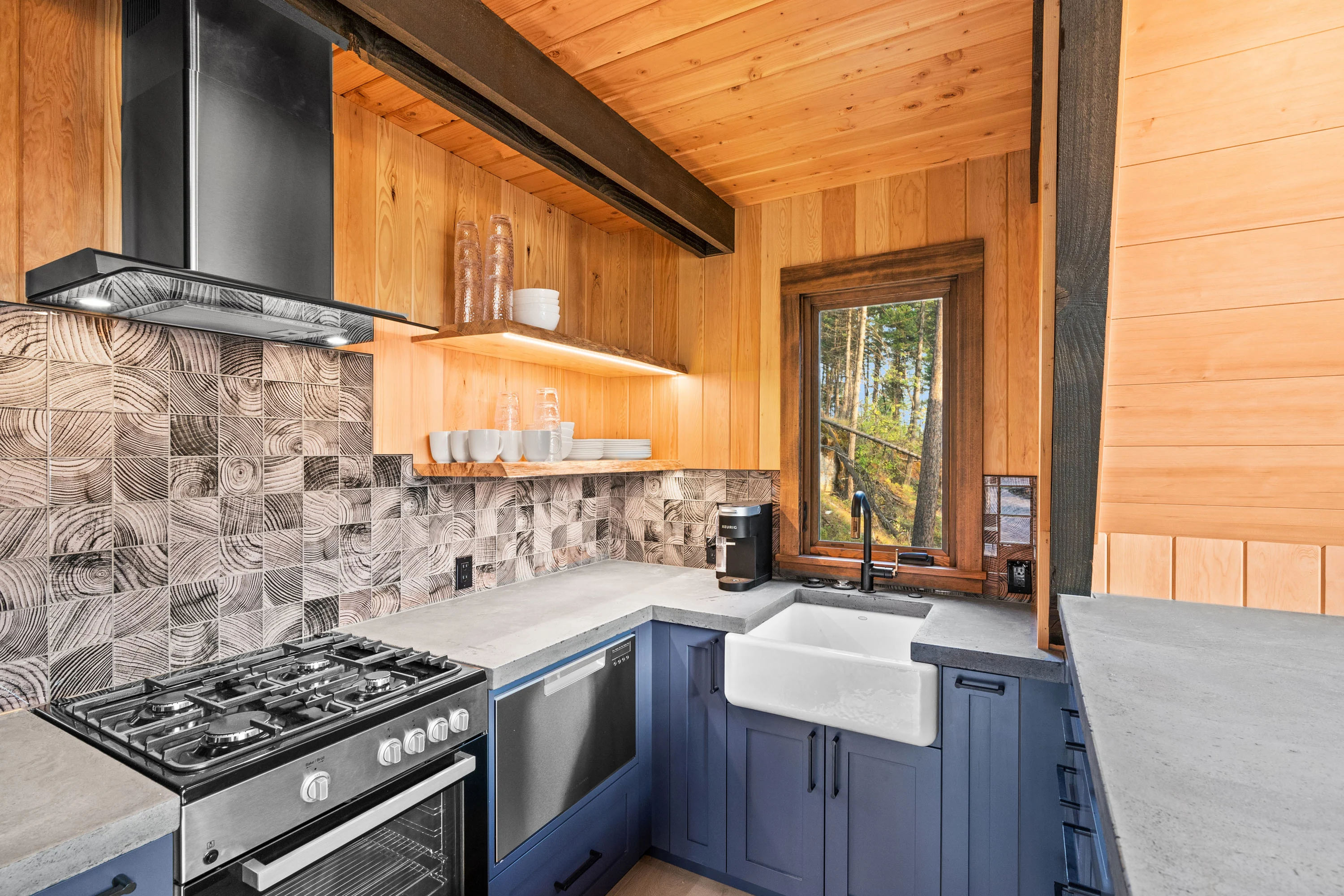 31 Forest Path Drive, Whitefish, Montana 59937 - On_The_Rocks_Treehouse_09_zv0ezc