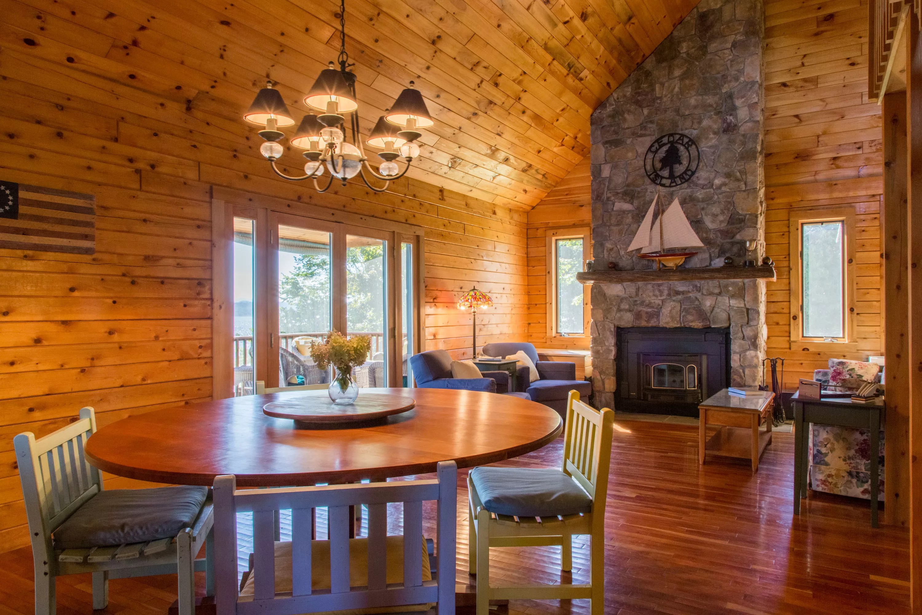 1 Cedar Island, Lake Champlain, Vermont 05486 - cedar-island-south-hero-vt-09-14-05-54-5454_vfc6xy