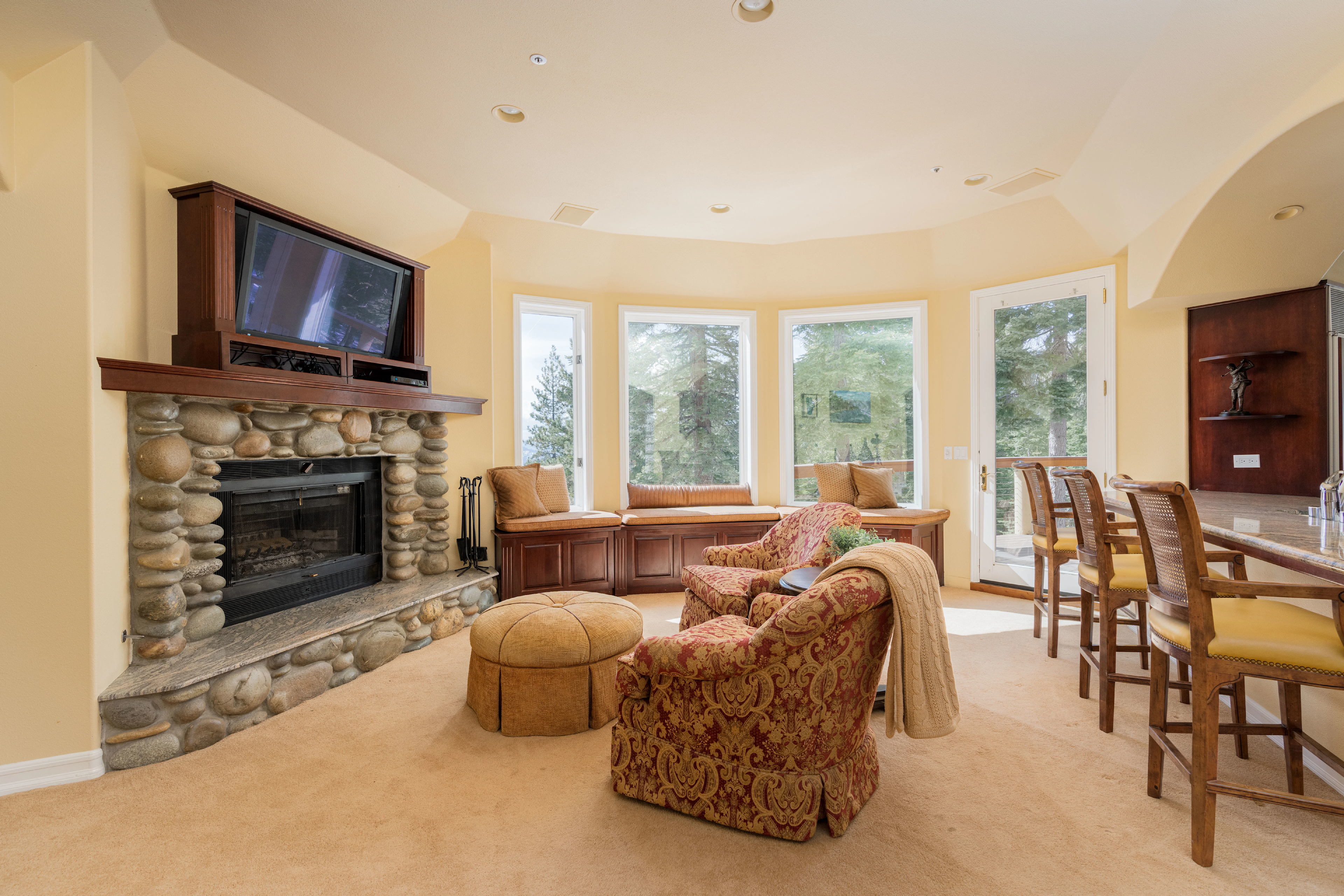 949 Fairview Boulevard, Lake Tahoe, Nevada 89451 - 949-fairview-boulevard-lake-tahoe-nevada_17_iucczj