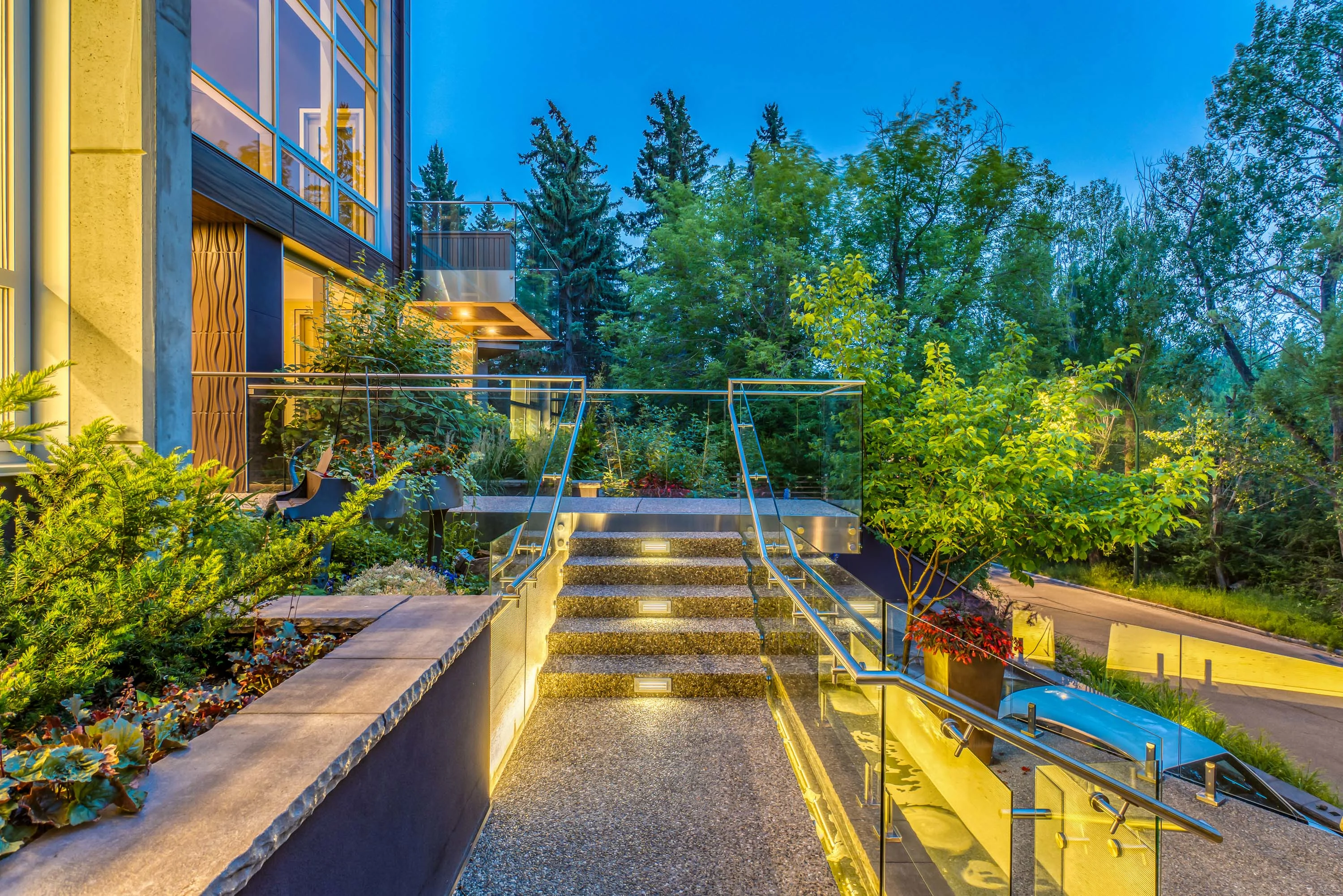 2906 Marquette Street Southwest, Calgary, Alberta T2T 3E3, Canada - 2906-marquette-street-southwest-calgary-alberta-canada05_g3dqmd