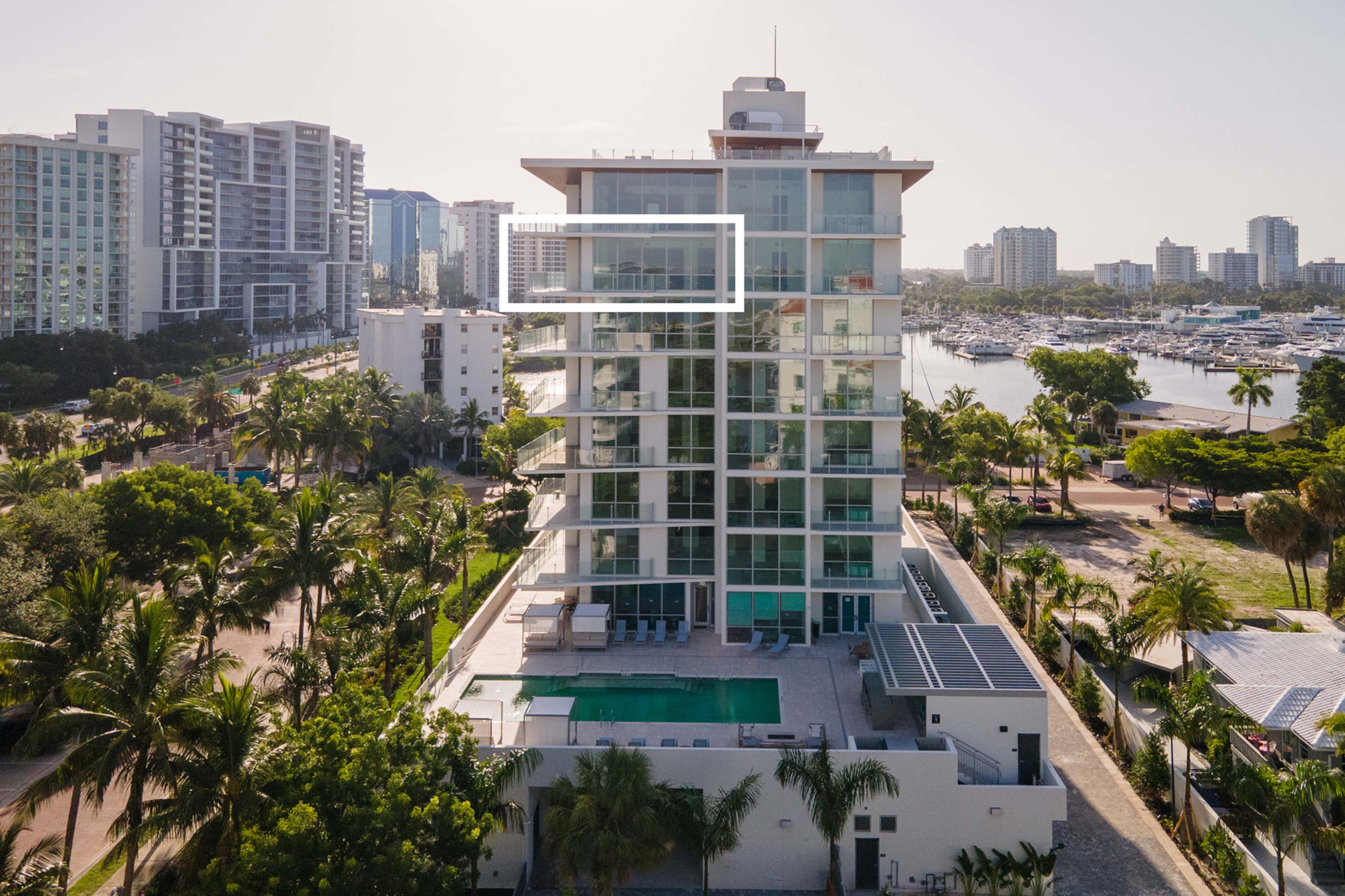 02 111 Golden Gate Point -Penthouse 701, Sarasota, FL 34236 - Luxury Real Estate - Concierge Auctions