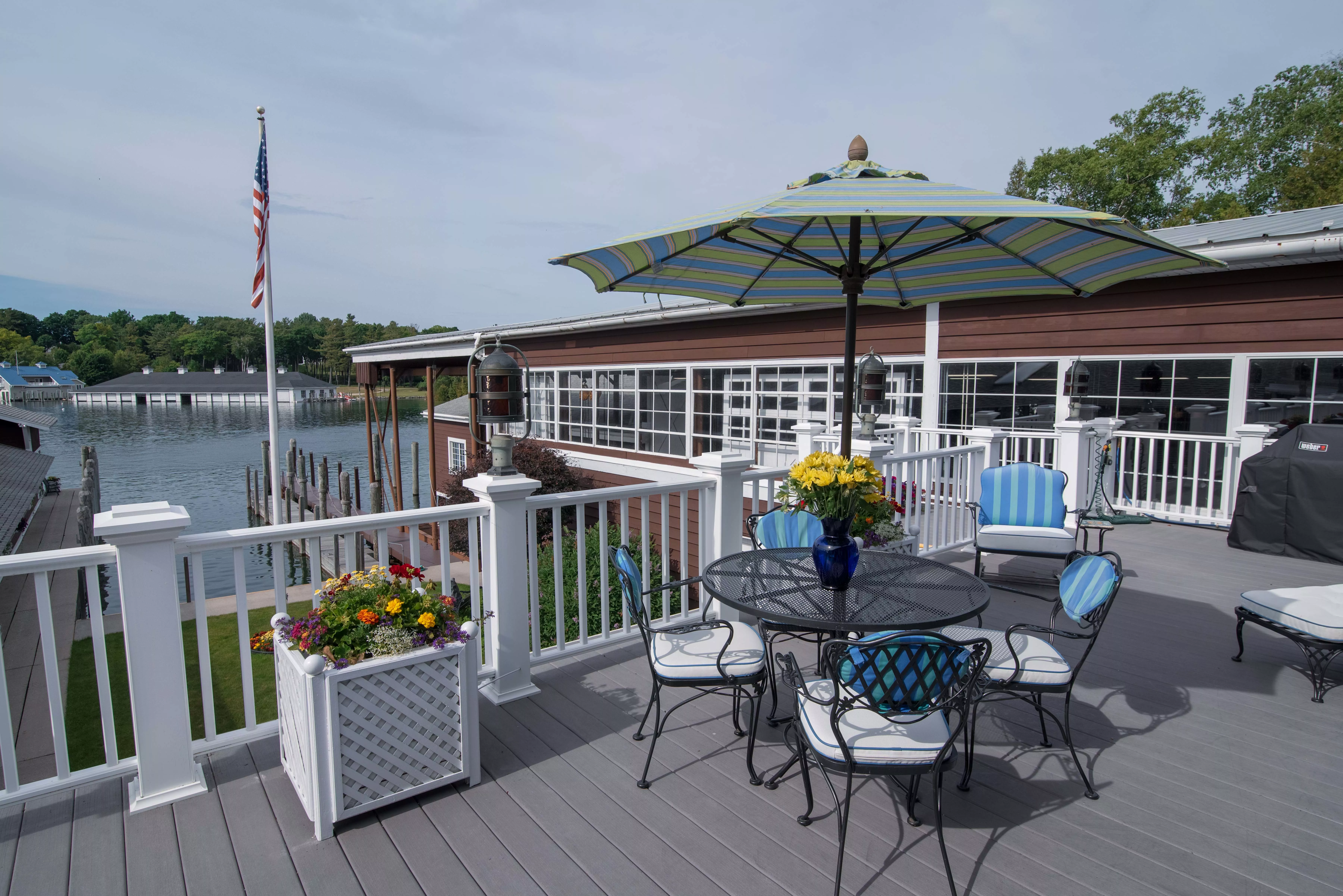 313 and 315 Belvedere Avenue, Charlevoix, Michigan 49720 - belvedere-charlevoix-michigan30_xvqldr