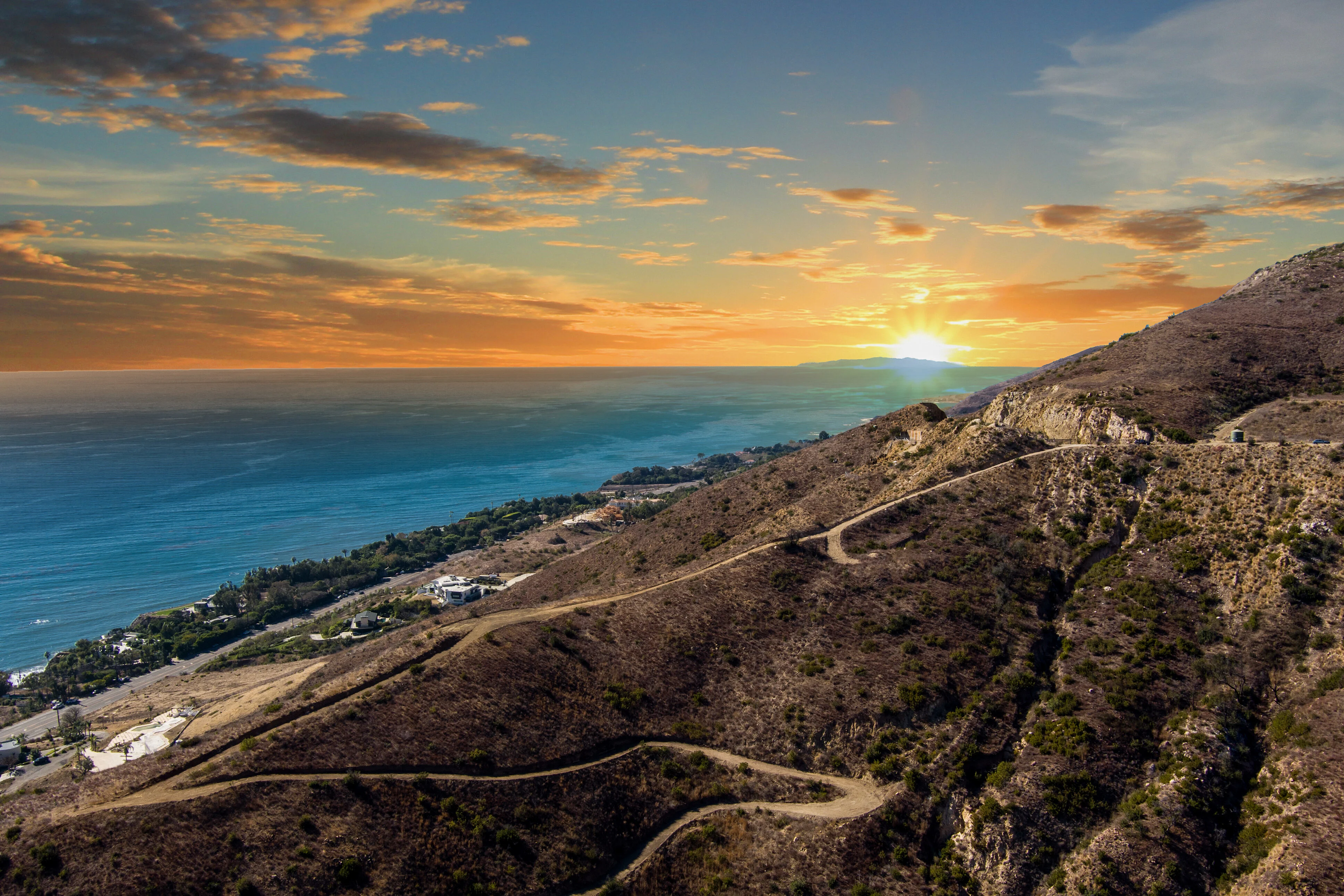 Encinal Canyon Bluff | Pacific Coast Highway, Malibu, California 90265 - 11_-_4102_Encinal_Canyon_Rd_Malibu-print-002-025-4102_Encinal_Sunset-3872x2581-300dpi_gocvhg