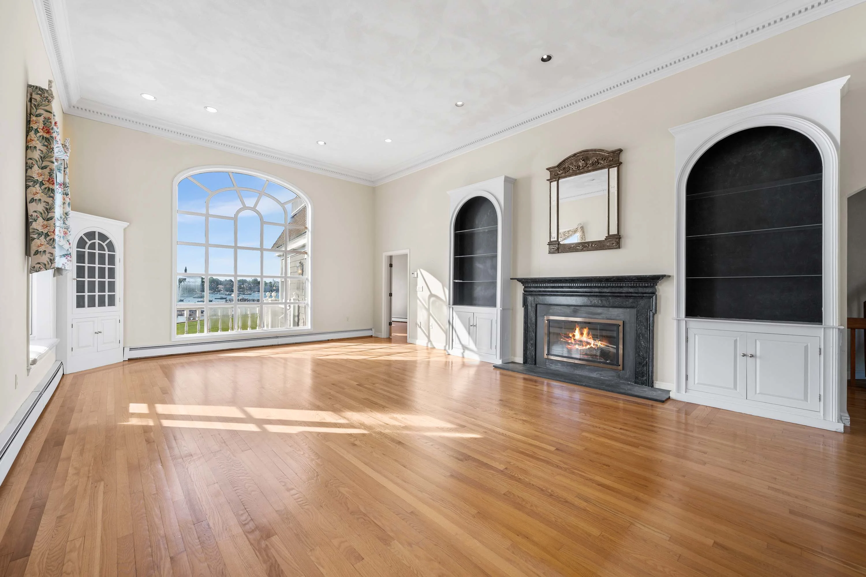 2 Foster Street, Marblehead Neck, North Shore Boston, Massachusetts 01945 - 19_-_2_Foster_St-Marblehead-MA-031_fhhfr5