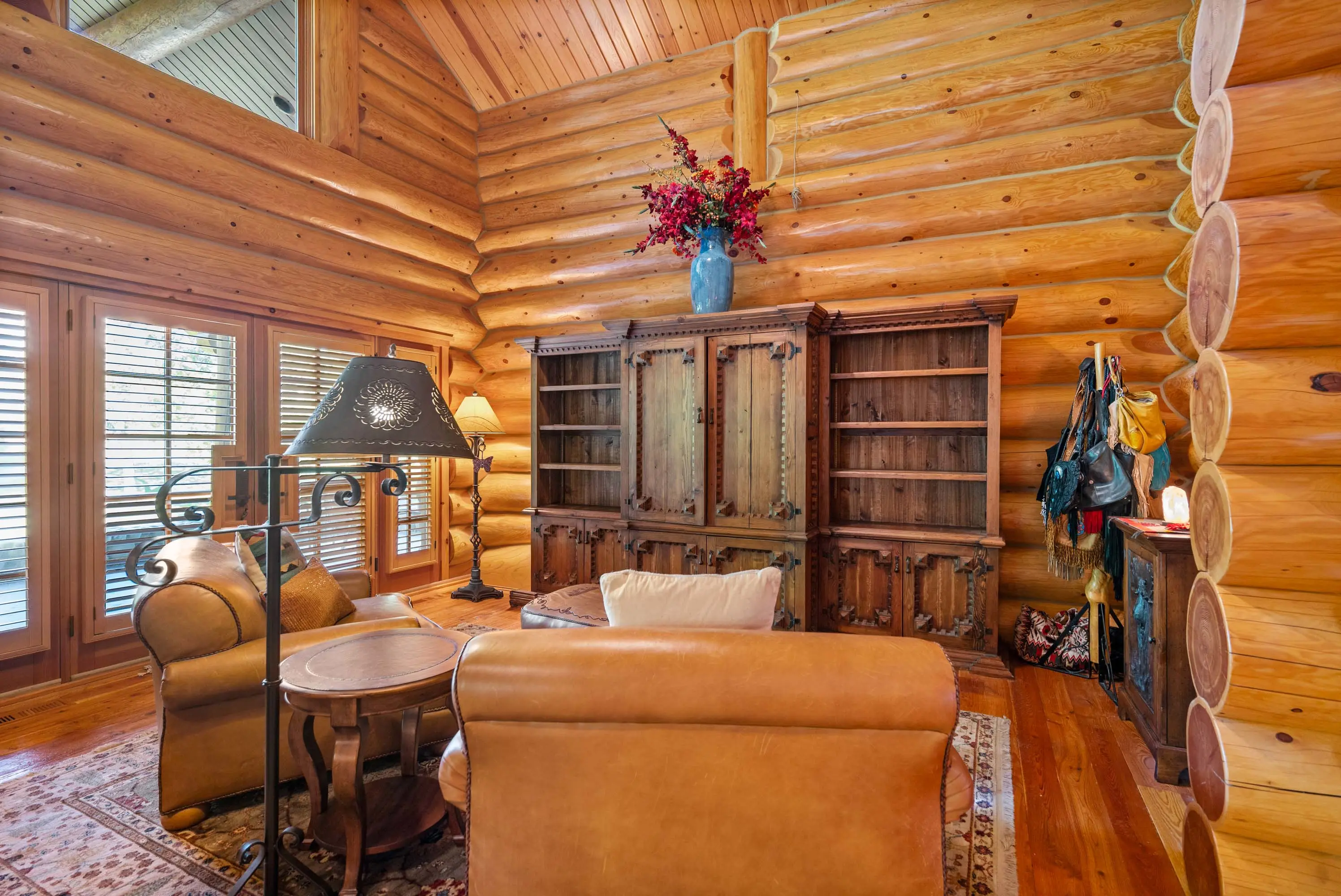 18 7902 Route 42 - Luxury Real Estate - Concierge Auctions