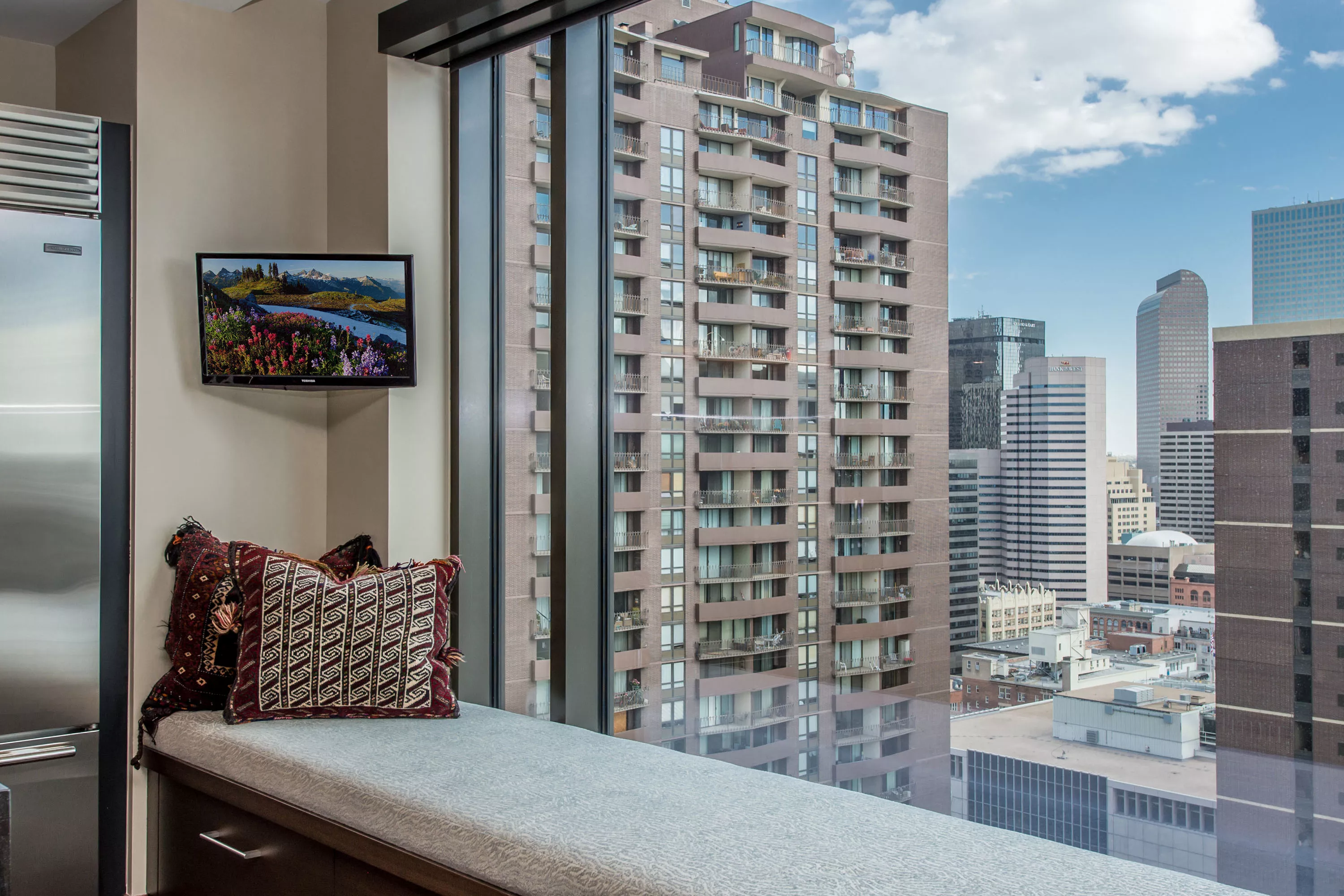 1133 14th Street #2350, Four Seasons Residences, Denver, Colorado 80202 - 1133-14th-street-2350-denver-co-10-25-11-11-1111_ckxoi7