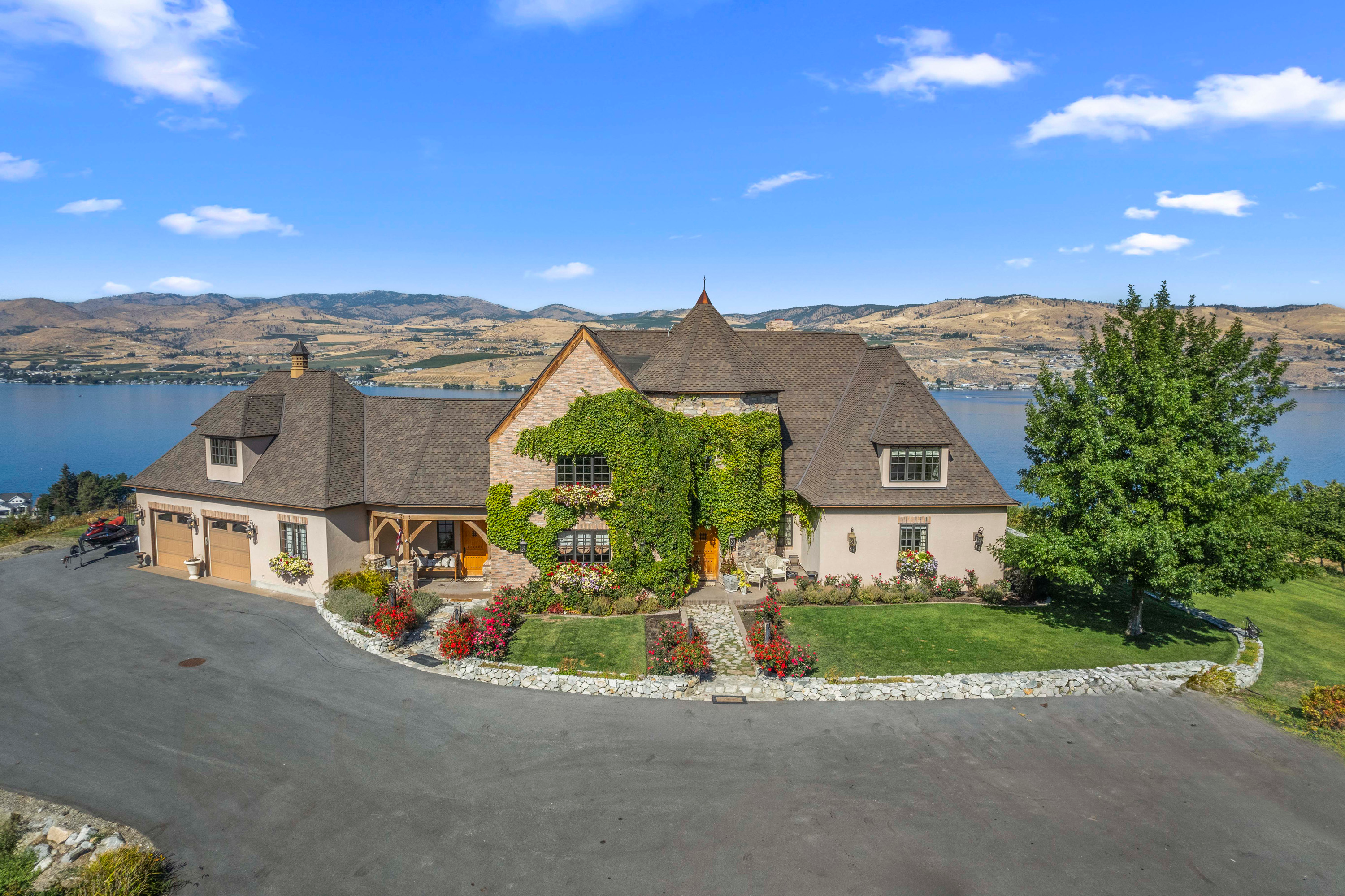 Lake Chelan Winery Empire 34