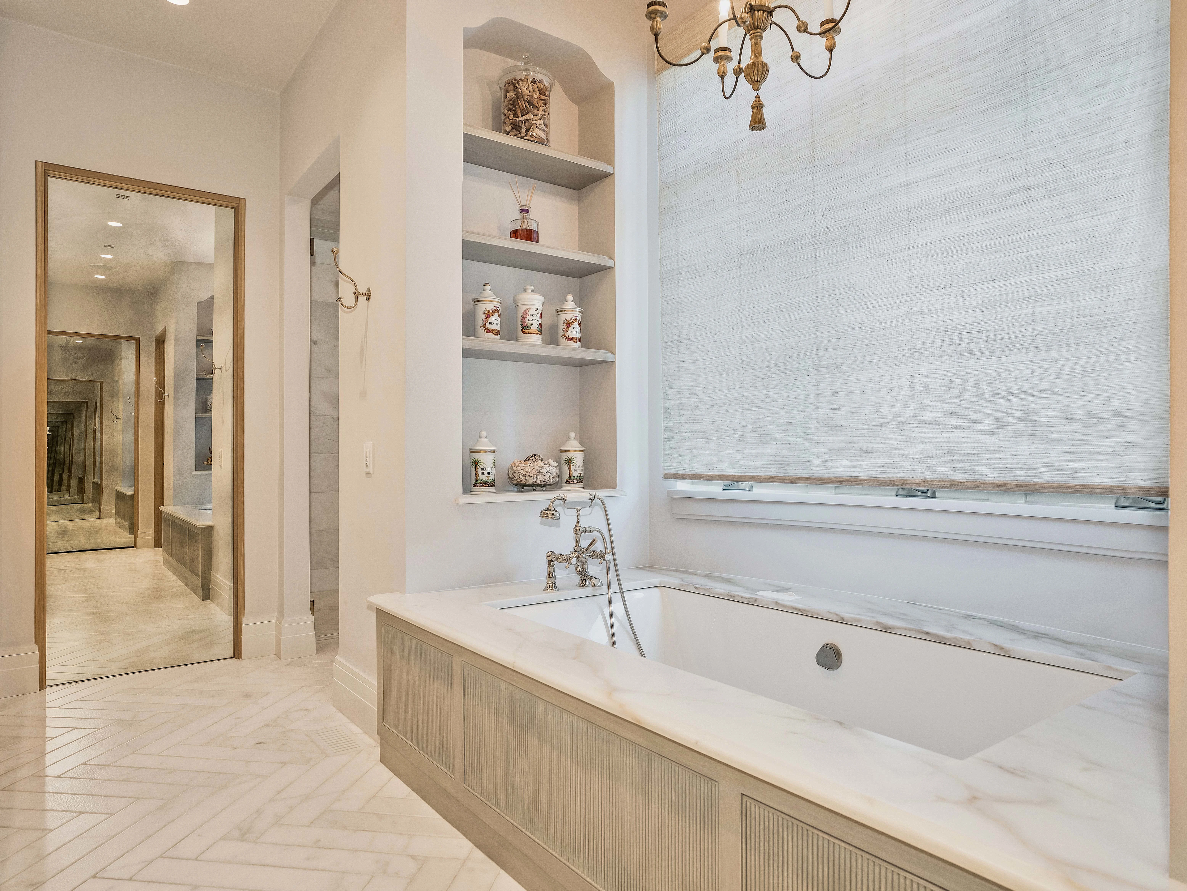 222 W Van Buren Ave, Naperville, Near Chicago, Illinois 60540 - 15_-_DSC00451_nnzpt6