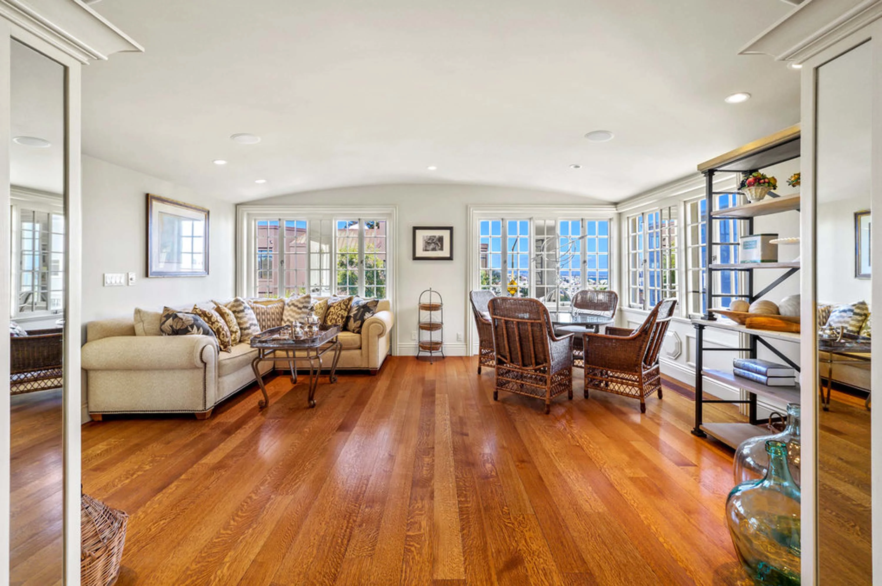 2323 Hyde Street, San Francisco, California 94109 - 12_-_14._037_photos_2323_hyde_038_tuotkp