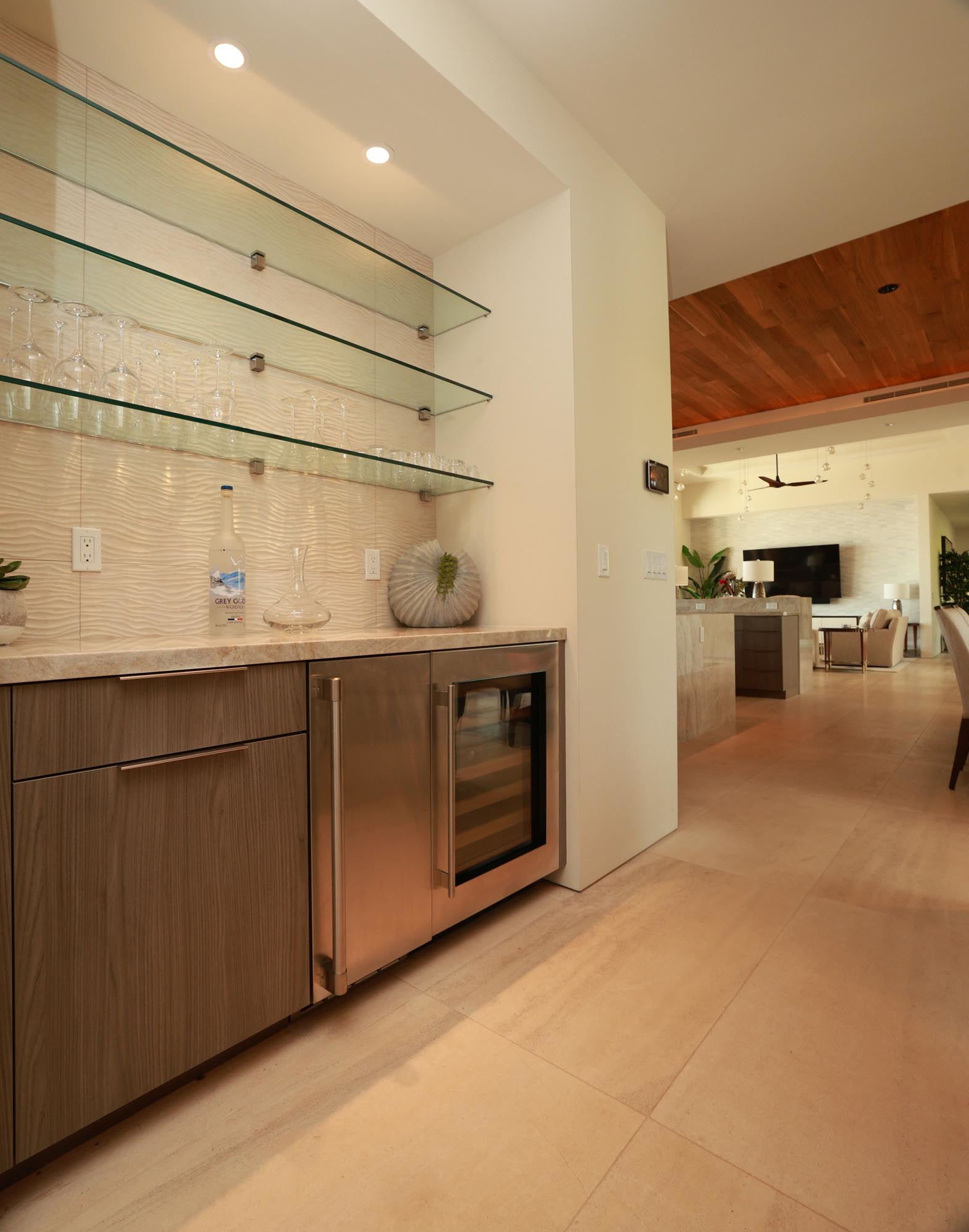 18 320 Luawai Street, A - Luxury Real Estate - Concierge Auctions