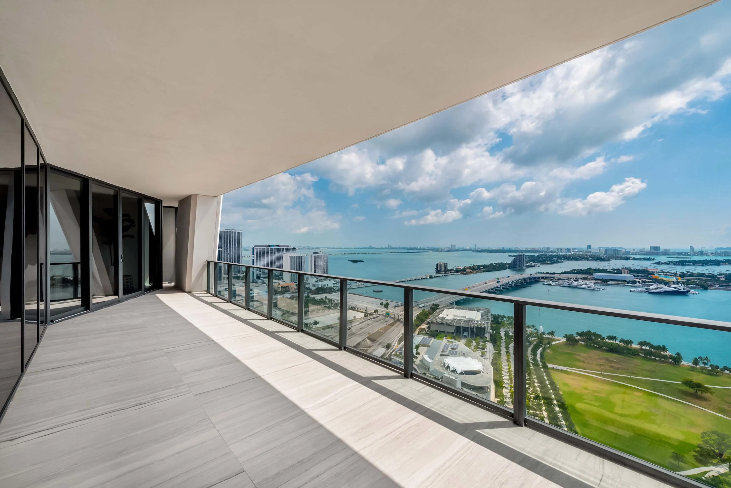1000 Biscayne Boulevard, Unit 3601, One Thousand Museum, Miami, Florida 33132 - 1000-biscayne-boulevard-unit-3601-miami-florida09_bbsacz