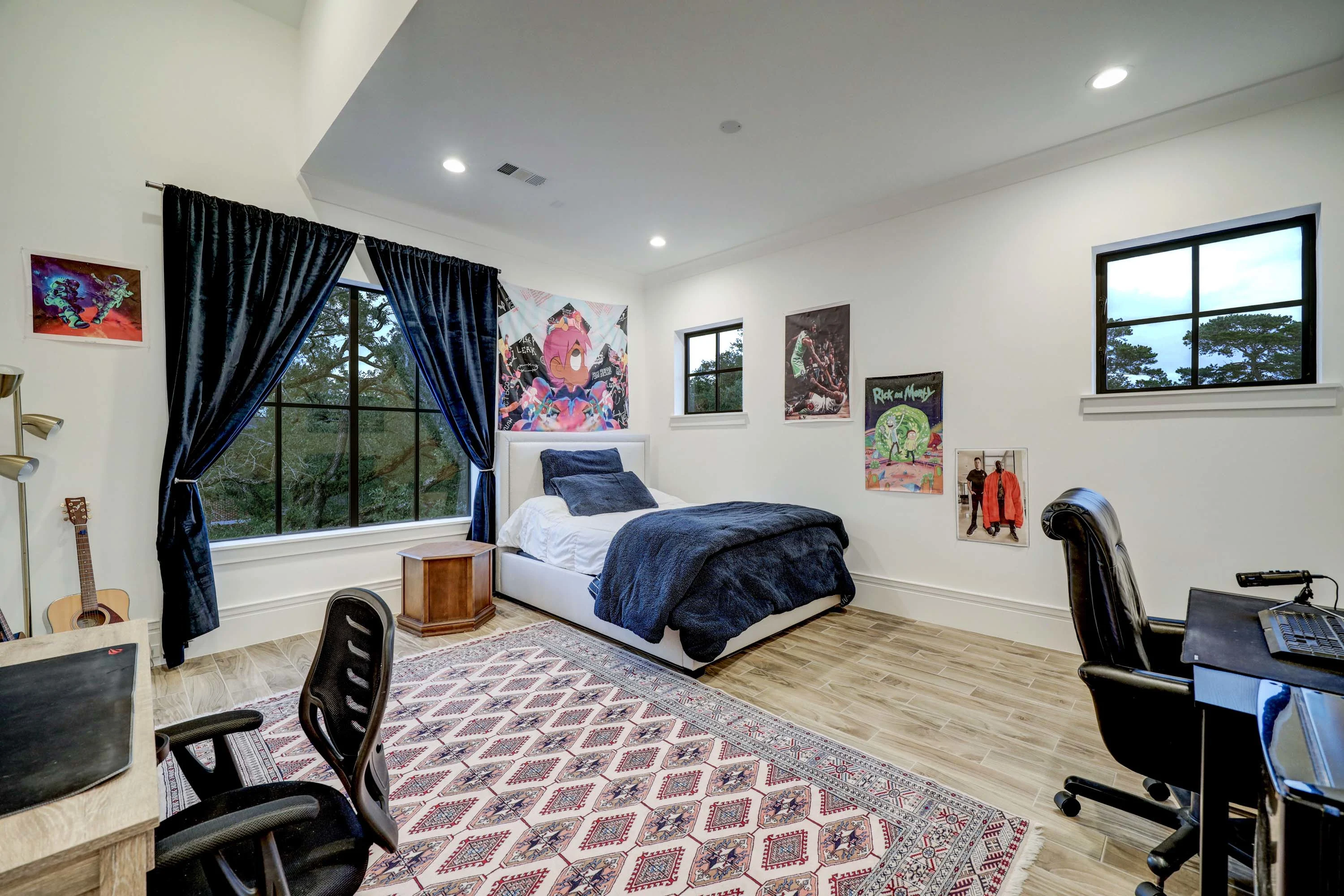 2501 Addison Road, Houston, Texas 77030 - 2501-addison-road-houston-texas24_g194or