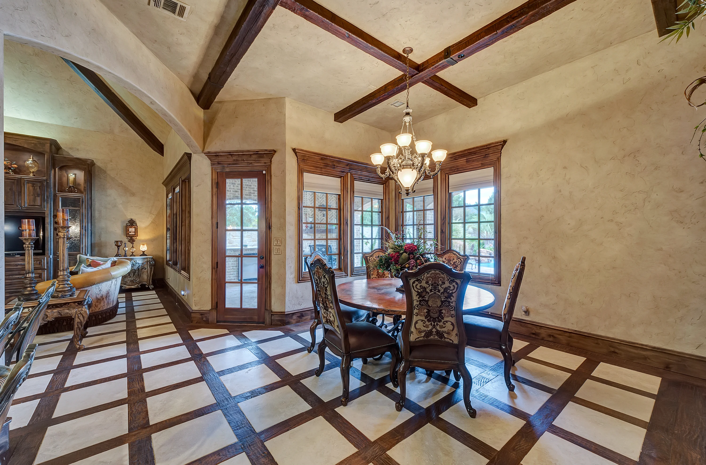2404 Glade Road, Colleyville, Texas  - 2404-glad-road-colleyville-texas13_d2tate
