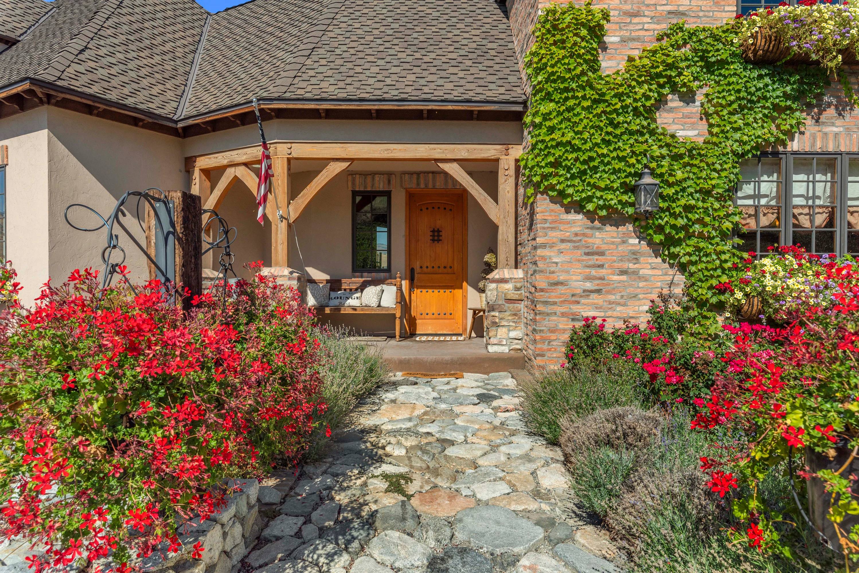Lake Chelan Winery Empire 02