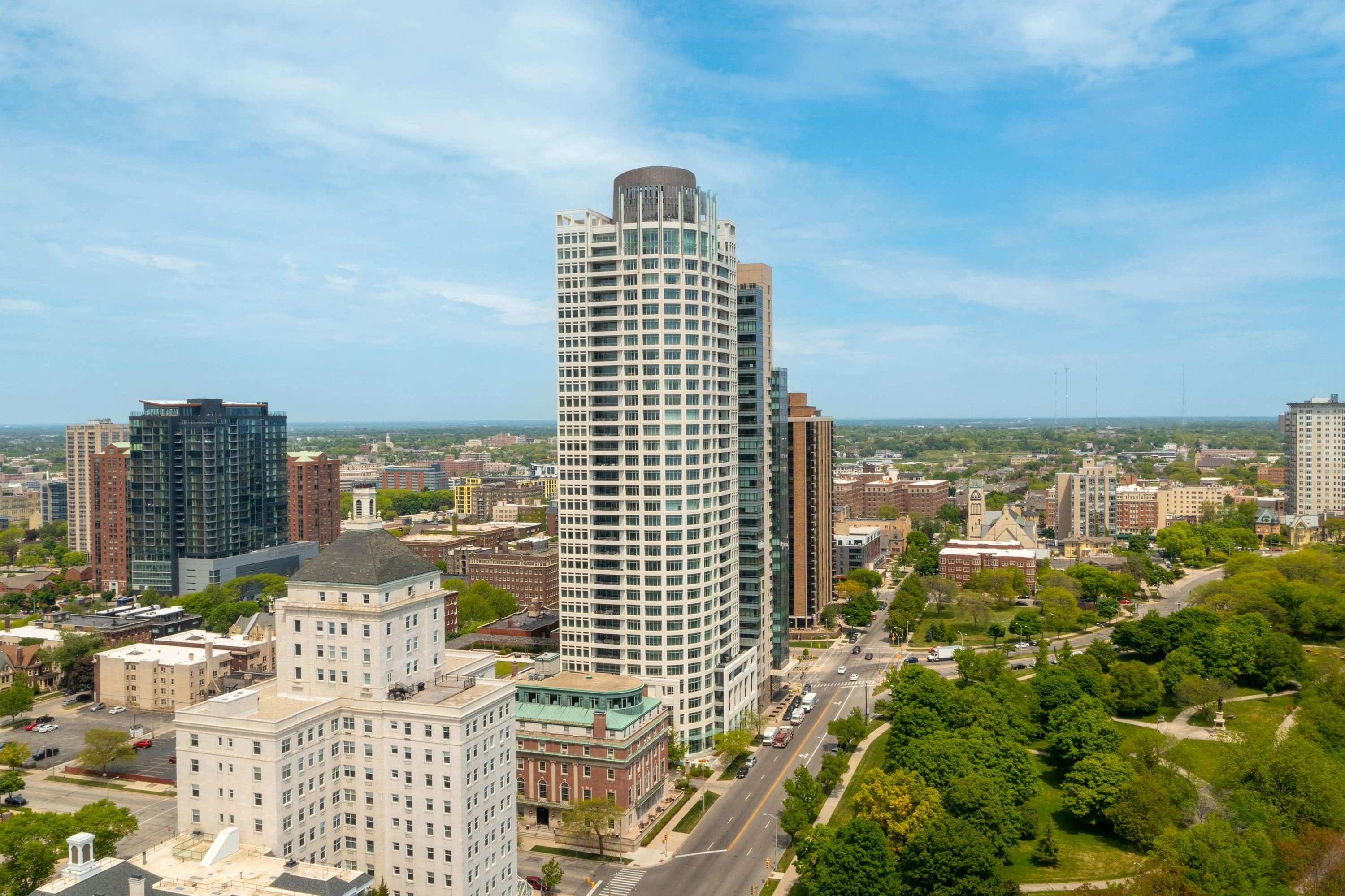 825 North Prospect Avenue #902, Milwaukee, Wisconsin 53202 - 825_N_Prospect_Ave_902_Milwaukee_WI_38_biupbi