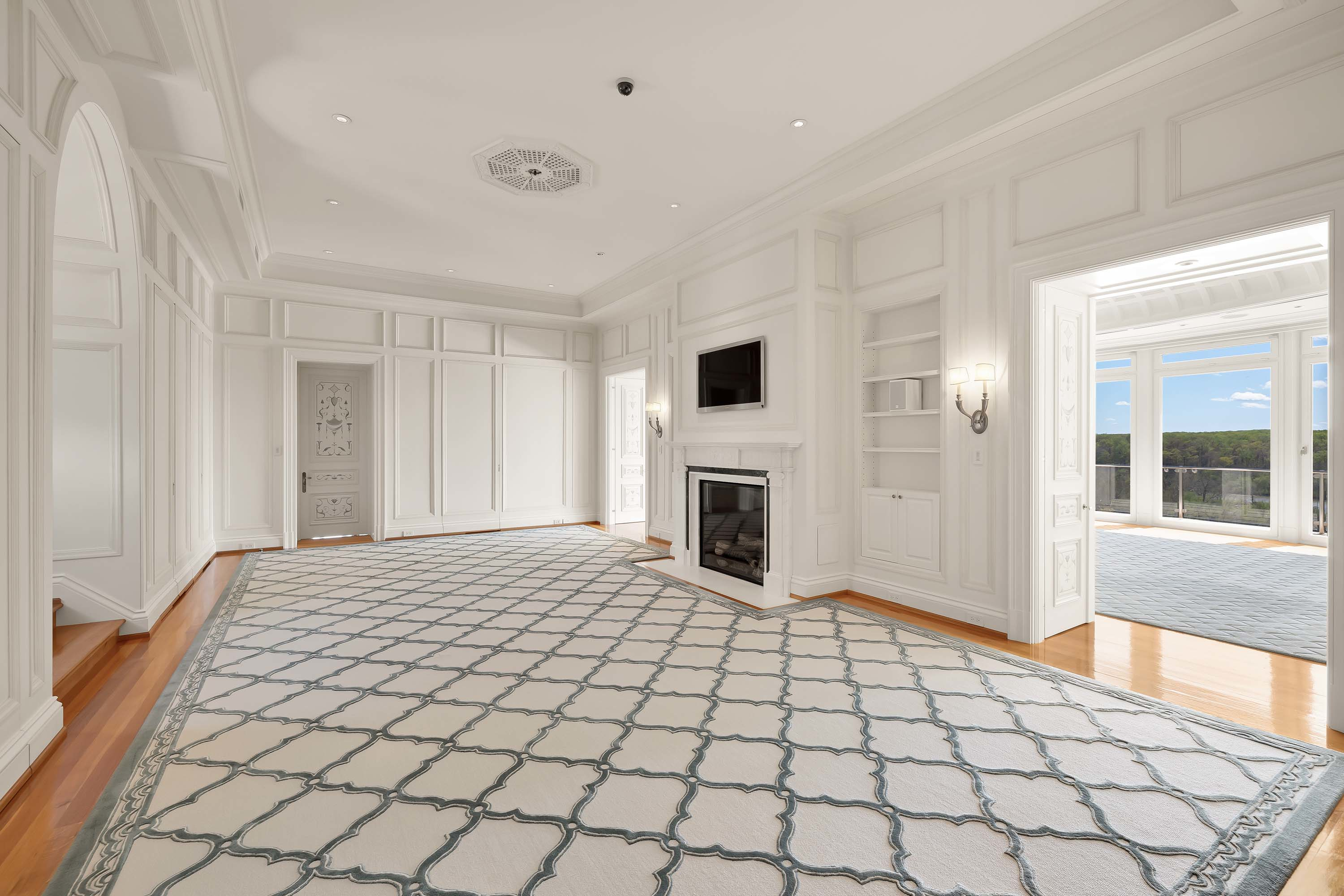 24 11900 River Rd, Potomac, MD 20854 - Luxury Real Estate - Concierge Auctions