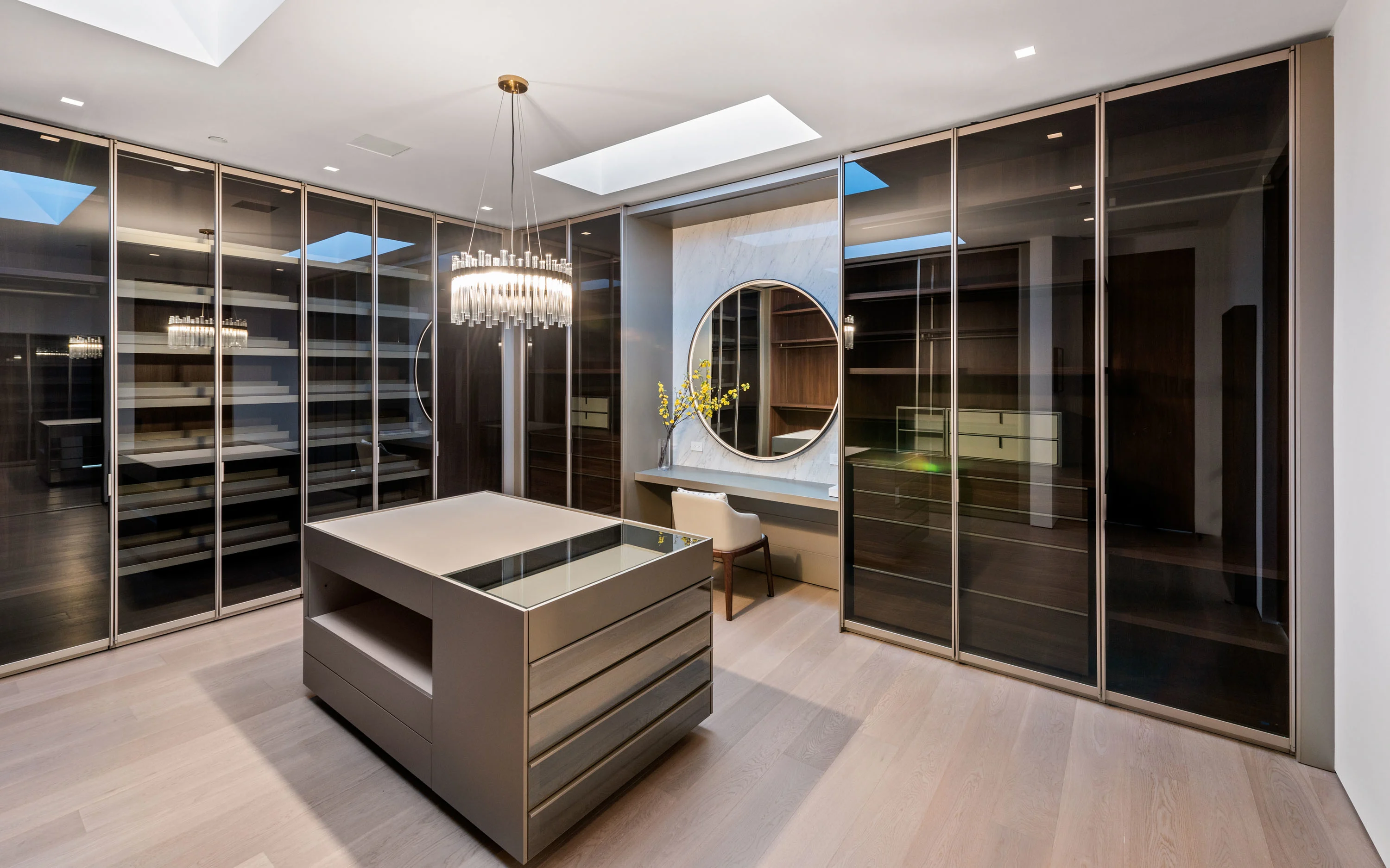 1035 Stradella Road, Bel Air, California 90077 | Concierge Auctions
