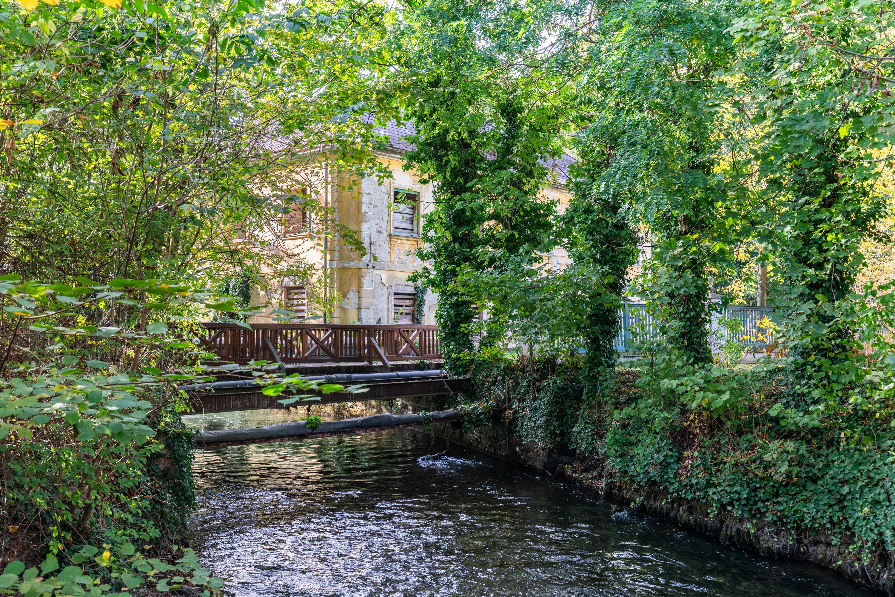 Schloss Stupache Allee, Stuppach, Near Vienna, Gloggnitz , Lower Austria - Mozarts-Last-Castle-39_lha3xr