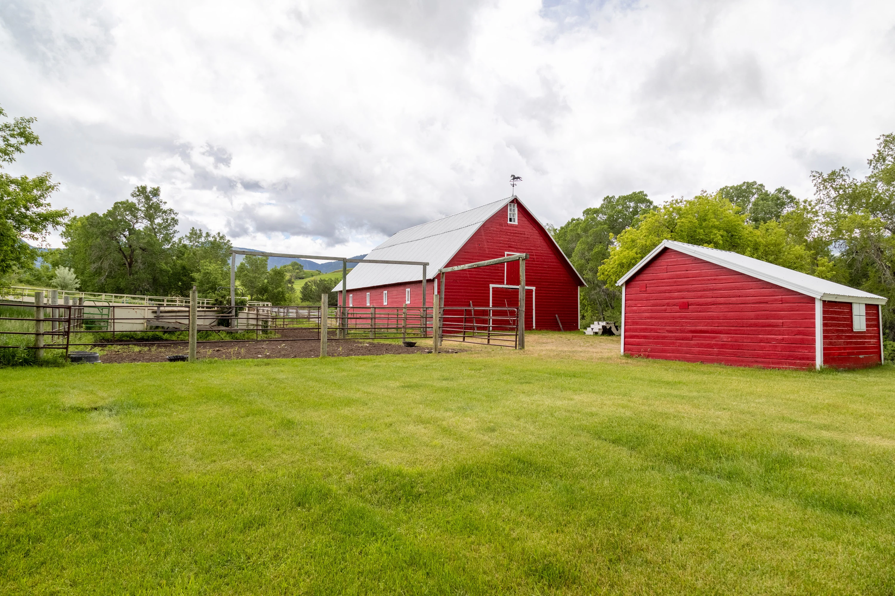 43 Rapid Creek Road, Sheridan, Wyoming 82801 - holy-cow-ranch-43-rapid-creek-road-sheridan-wyoming71_bobpv3