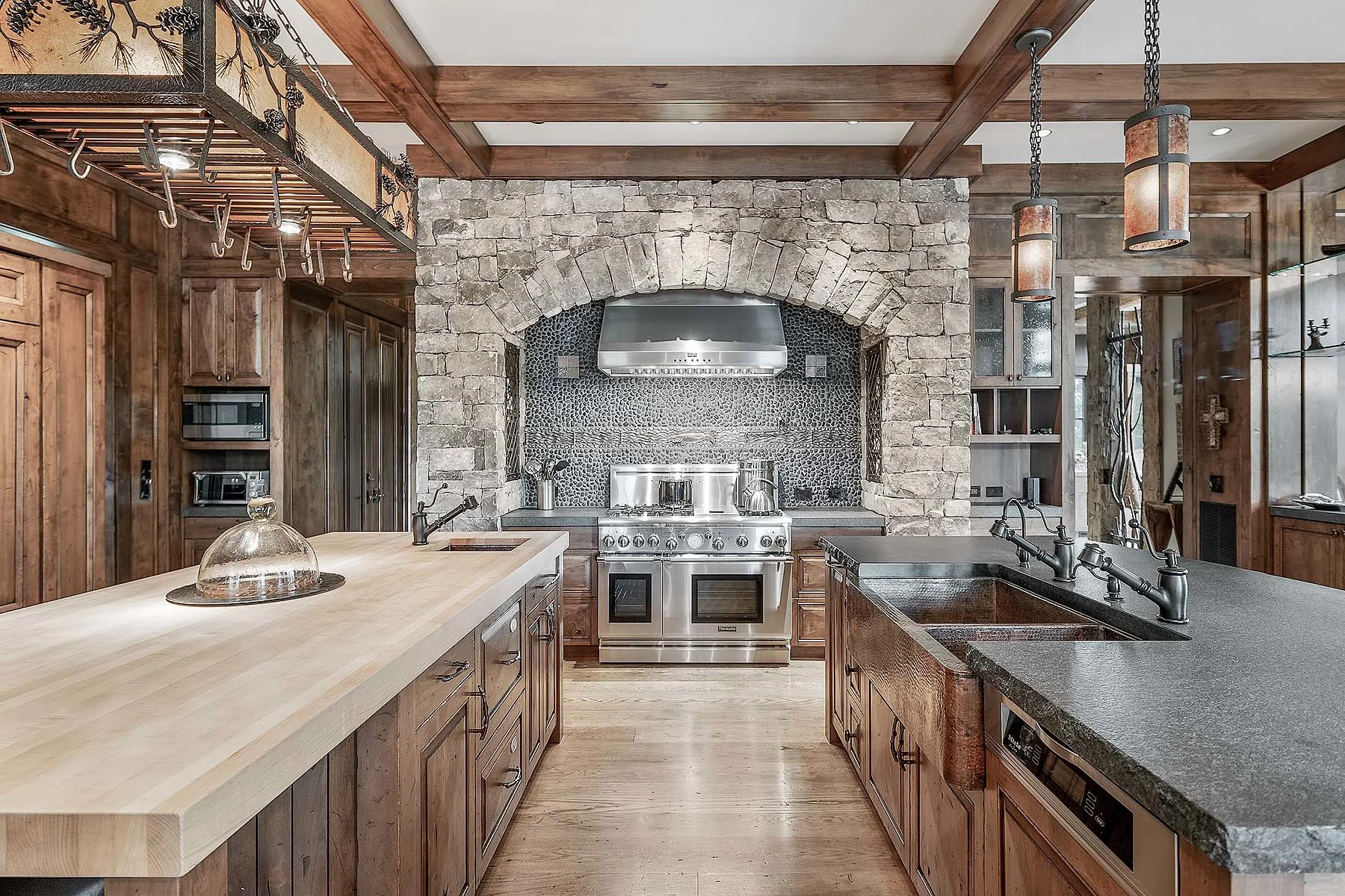 410 Lakewood Drive, Smoky Mountains, North Carolina 28713 - 410-lakewood-drive-bryson-city-north-carolina13_qwsasr