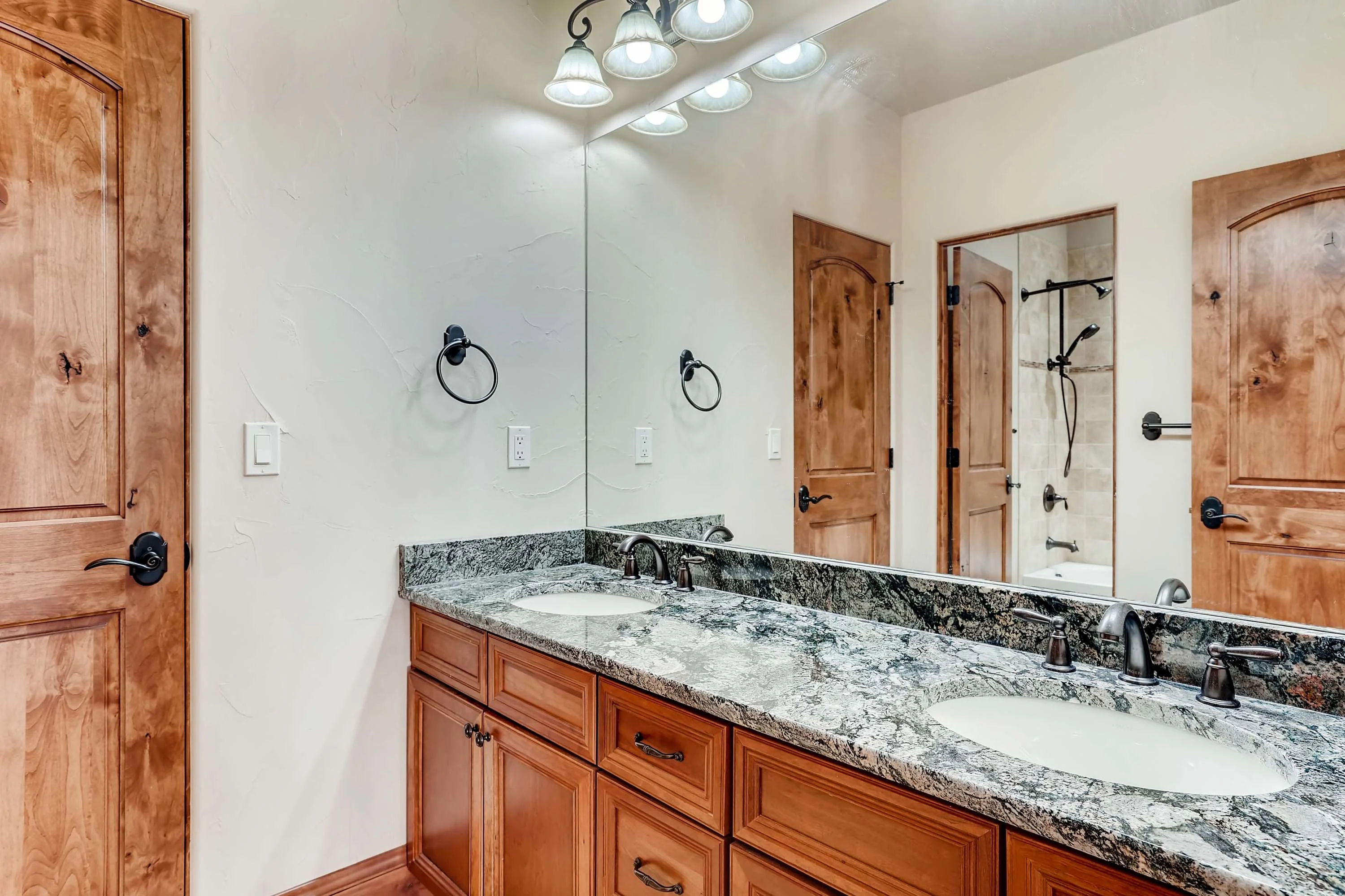 398 Irvington Court, Colorado Springs, Colorado 80906 - 398-irvington-court-colorado-springs-colorado26_cktip1