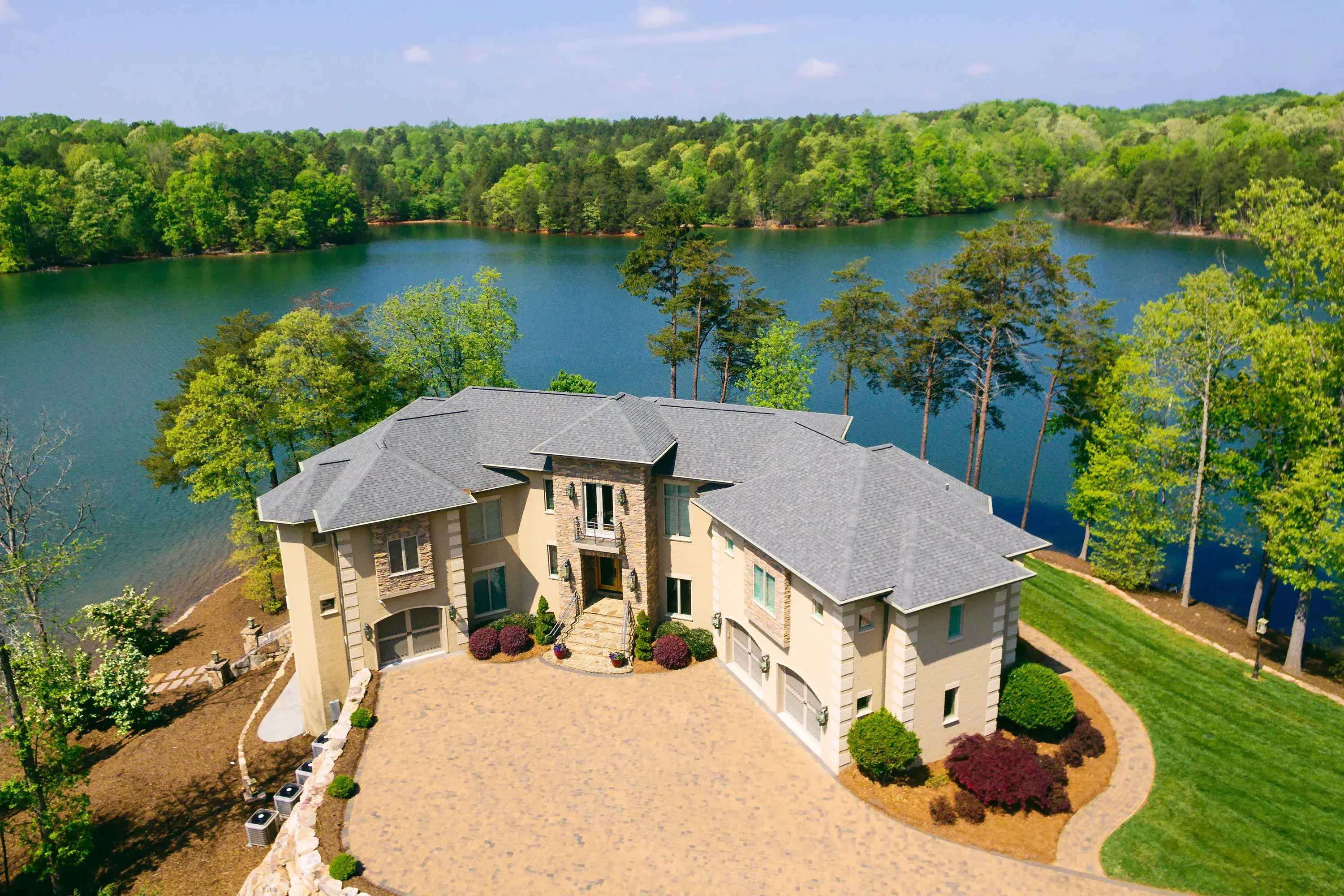 180 Eagle Chase Lane, Lake Norman, North Carolina 28166 - 180-eagle-chase-ln-aerial-10-20-22-53-5353_abrgno