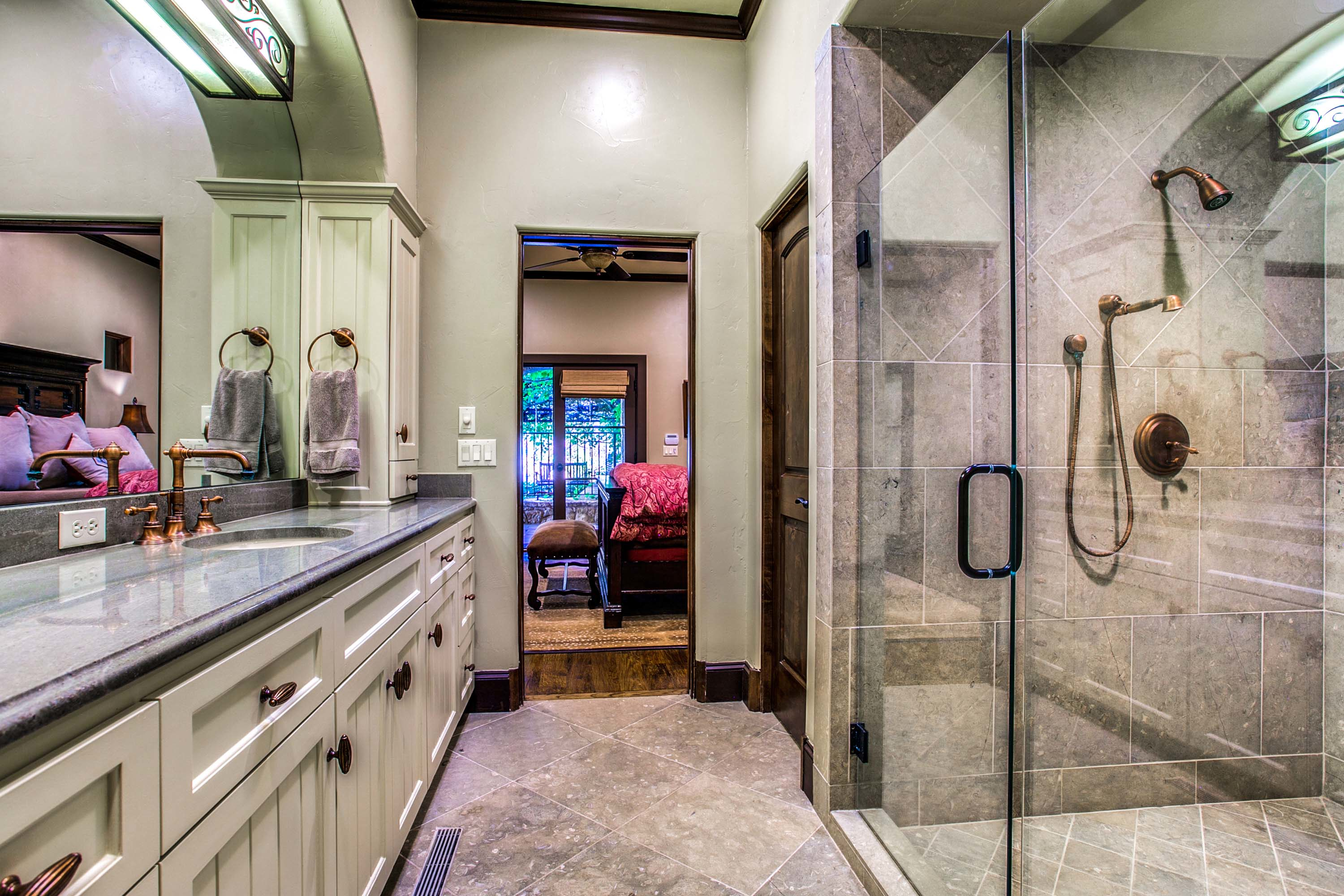 33 1011 Lakeview Point Drive - Luxury Real Estate - Concierge Auctions