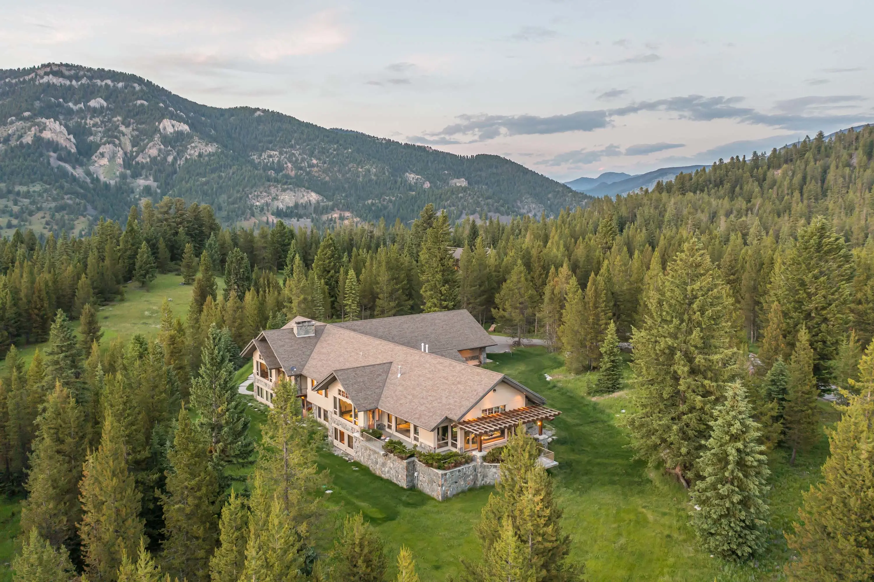 55 Wind Dancer Lane, Big Sky, Montana 59716 - 01_55_Wind_Dancer_Lane_r12oqe