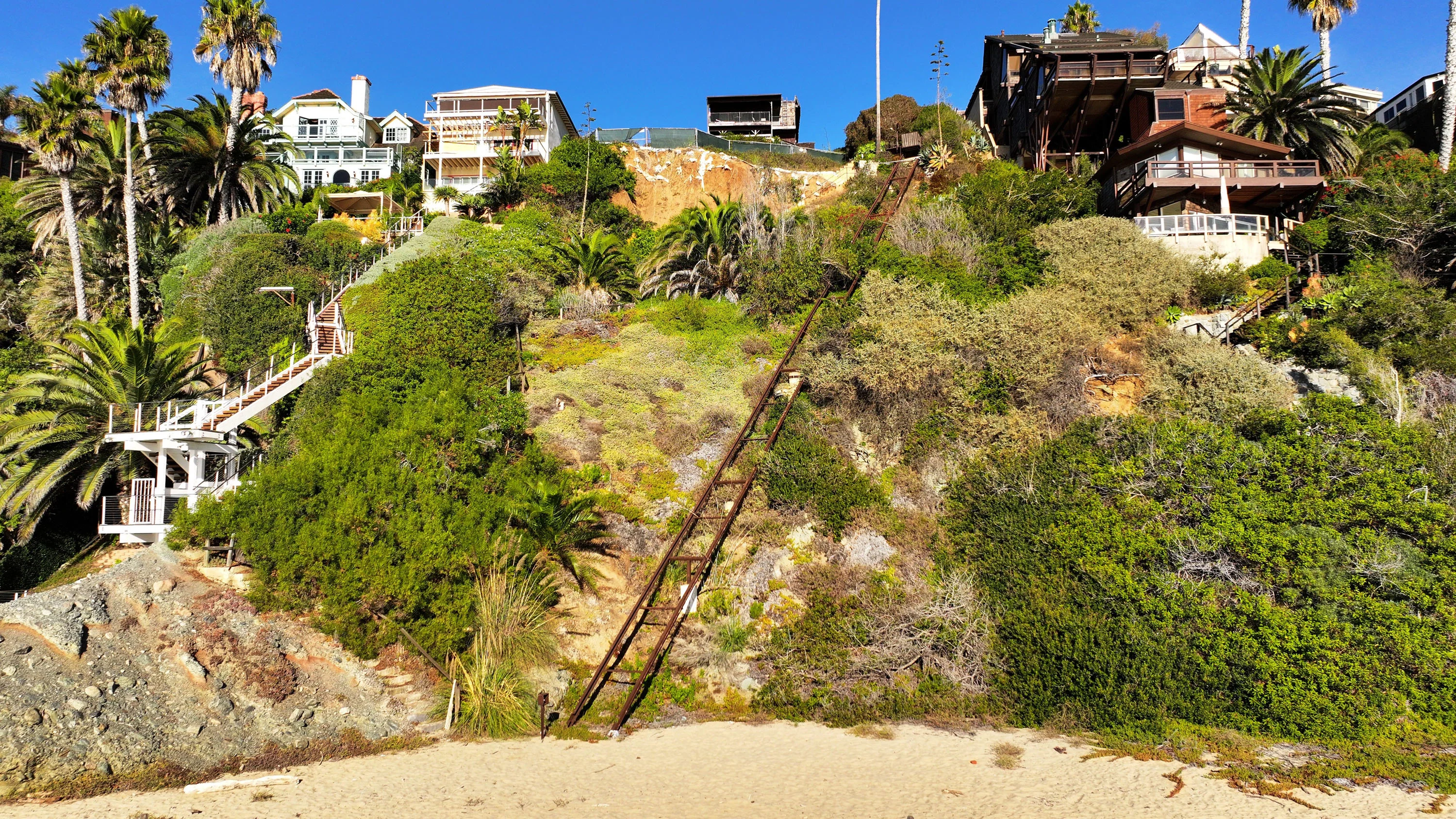 31987 Coast Highway, Laguna Beach, California 92651 - 31987_Coast_Hwy_06_zeoh1m