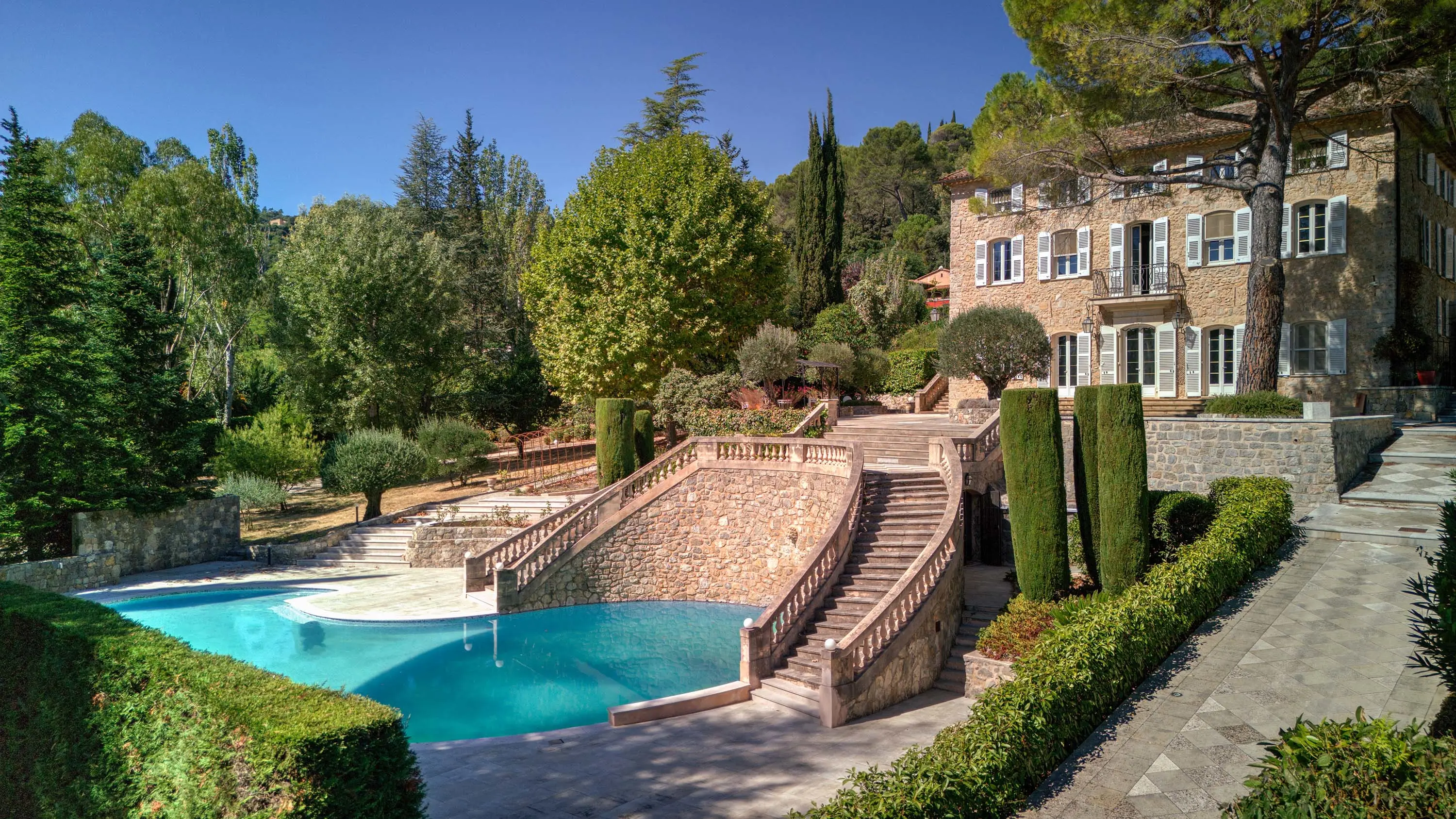 02 Château de Tournon - Luxury Real Estate - Concierge Auctions