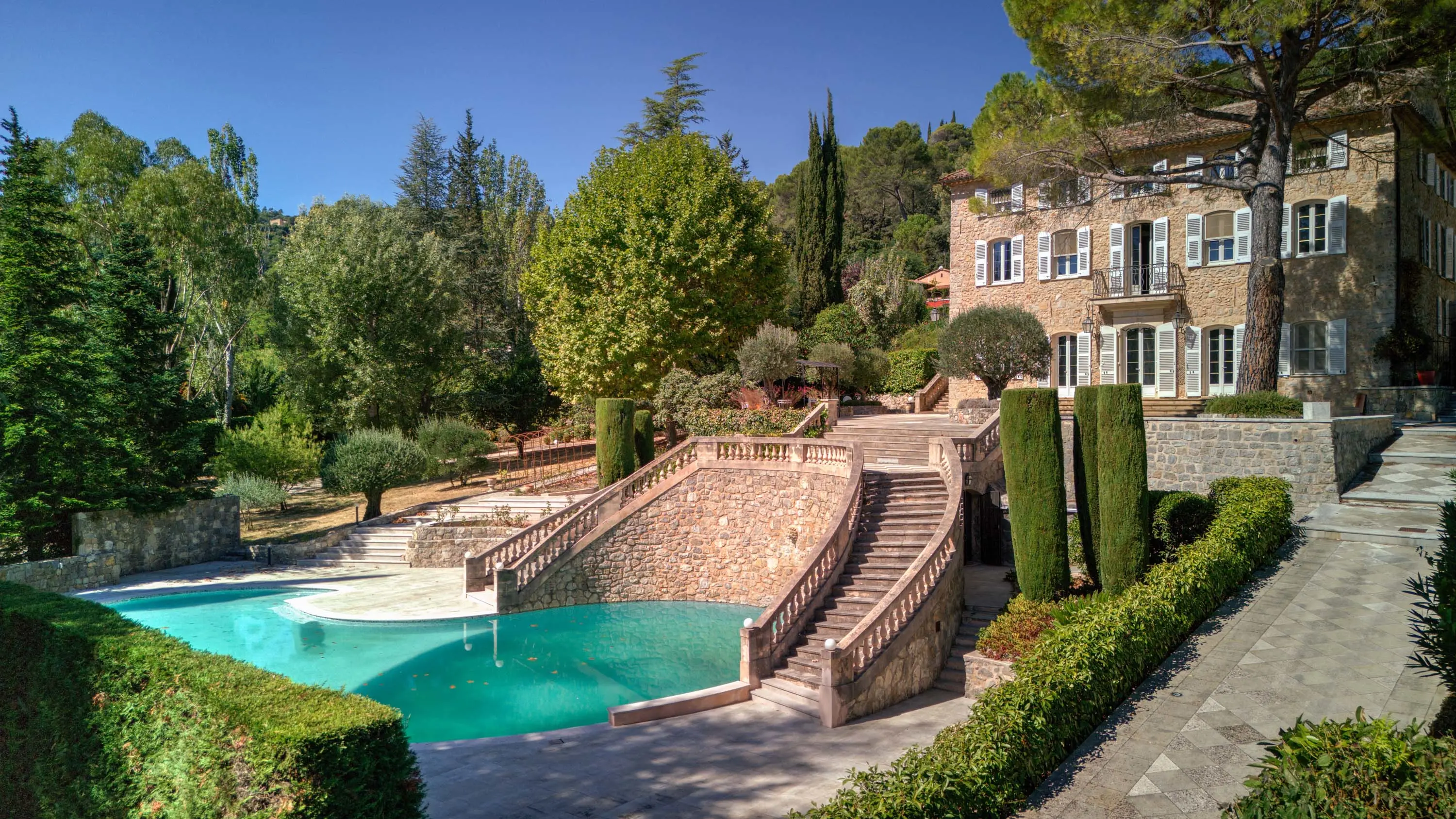 02 Château de Tournon - Luxury Real Estate - Concierge Auctions