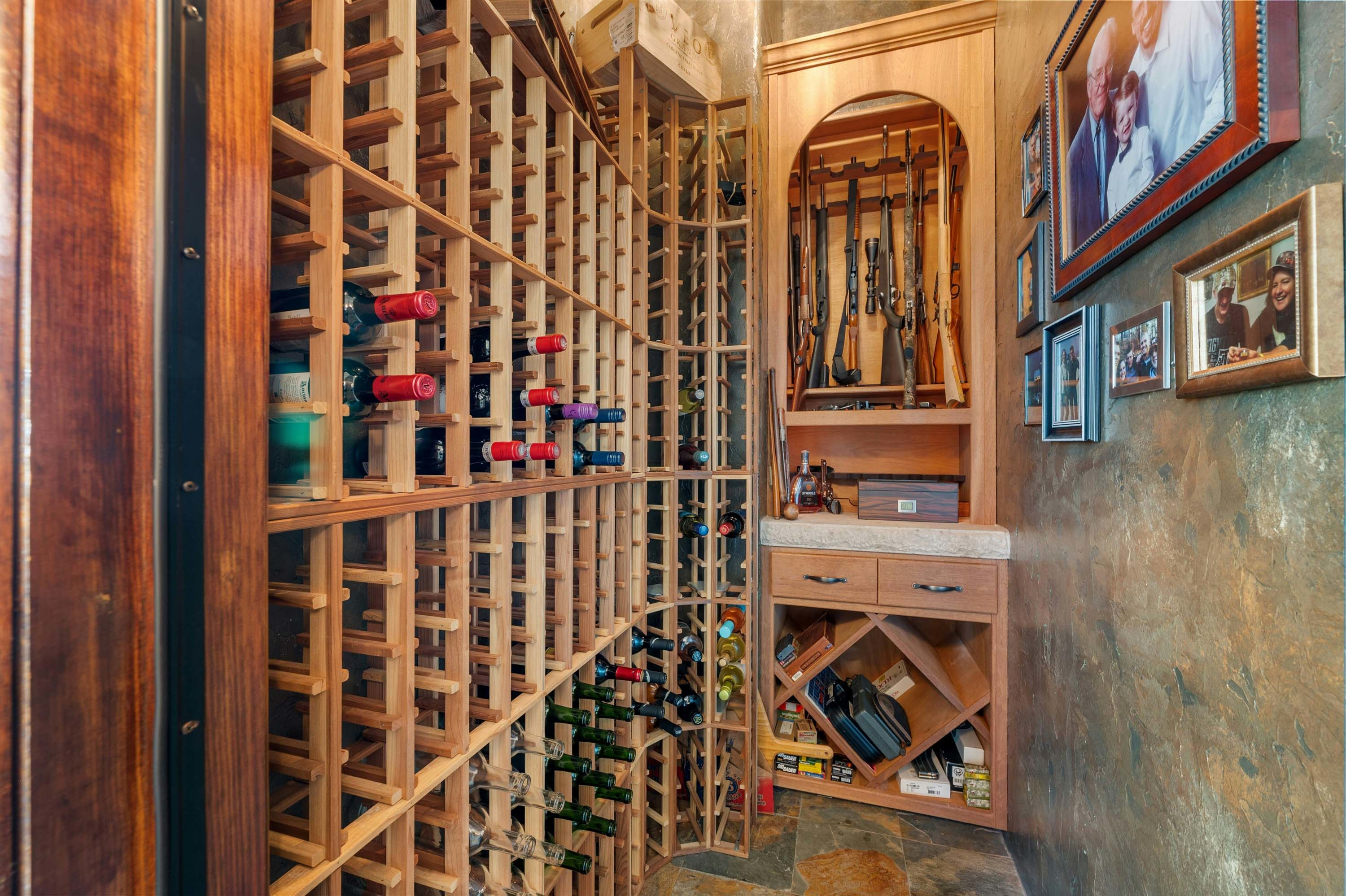 13 21808 Briarcliff Drive - Luxury Real Estate - Concierge Auctions