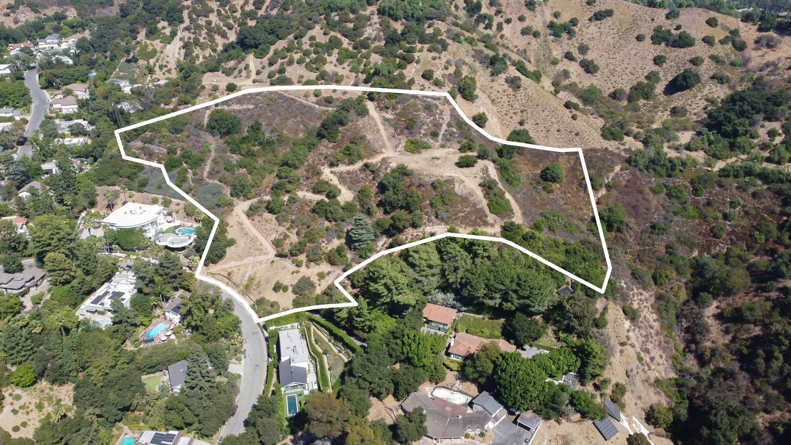 2980 Hutton Drive, Beverly Hills, California 90210 - 2980_Hutton_Dr_01_skch1n