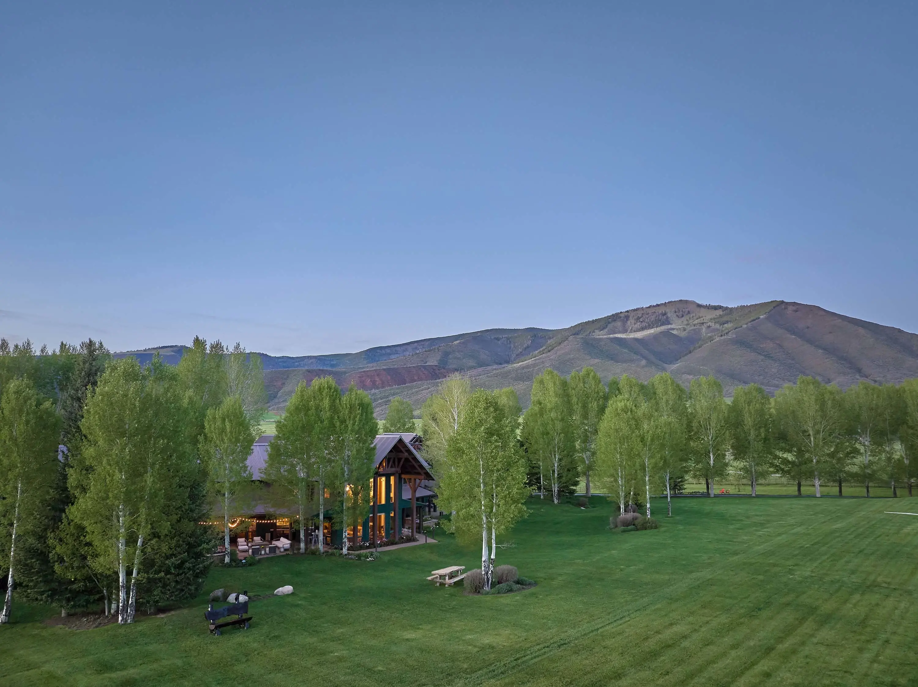 Moonshoot Ranch | 910 White Star Drive, Aspen, Colorado 81611 - 61_Moonshot_Ranch_910_White_Star_Drive_Aspen_CO_81611_hx0ygj