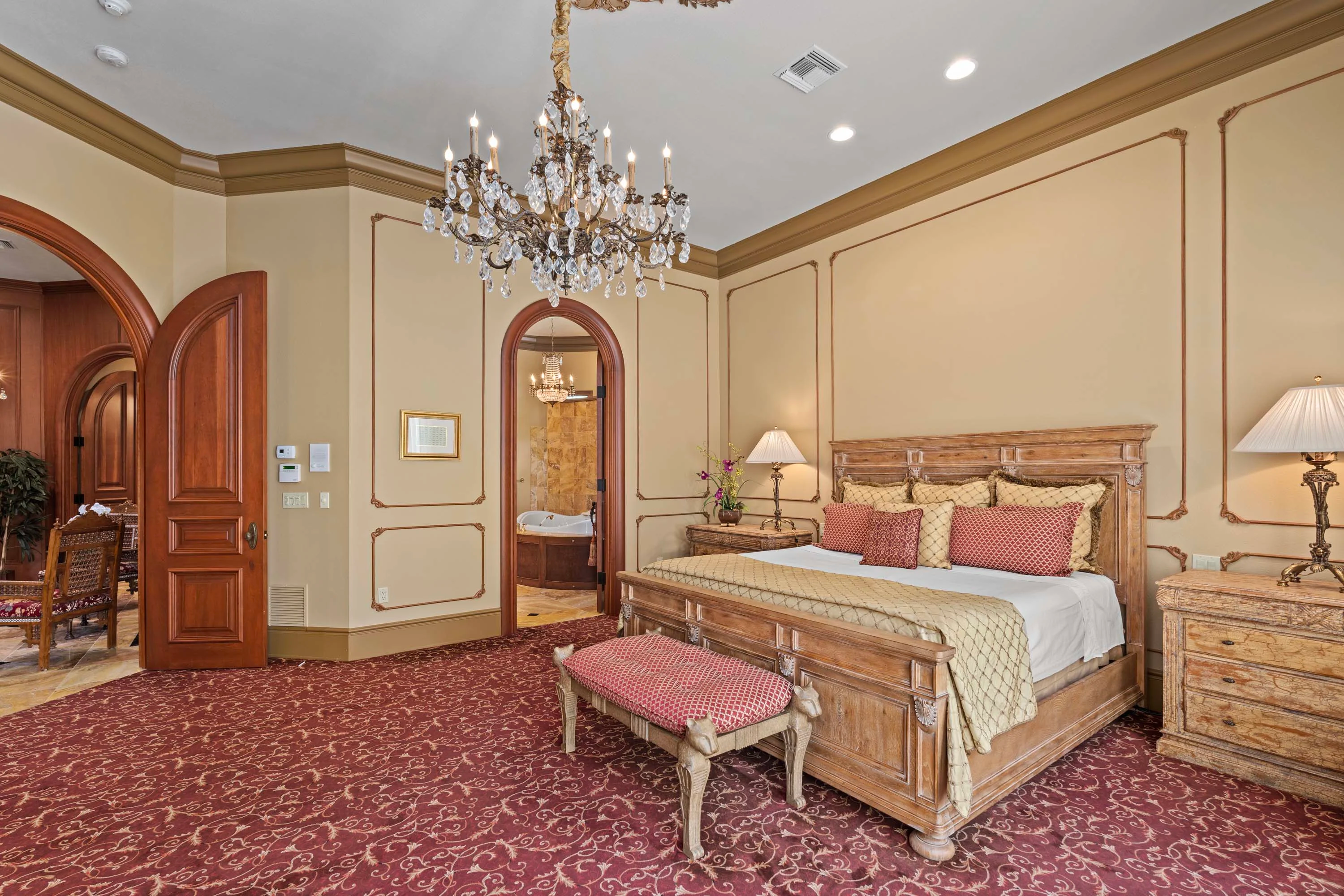 1924 Lincoln Drive, Sarasota, Florida 34236 - 14_-_1924_LNCOLN_RD_HR_ADJ_036_qh3igu