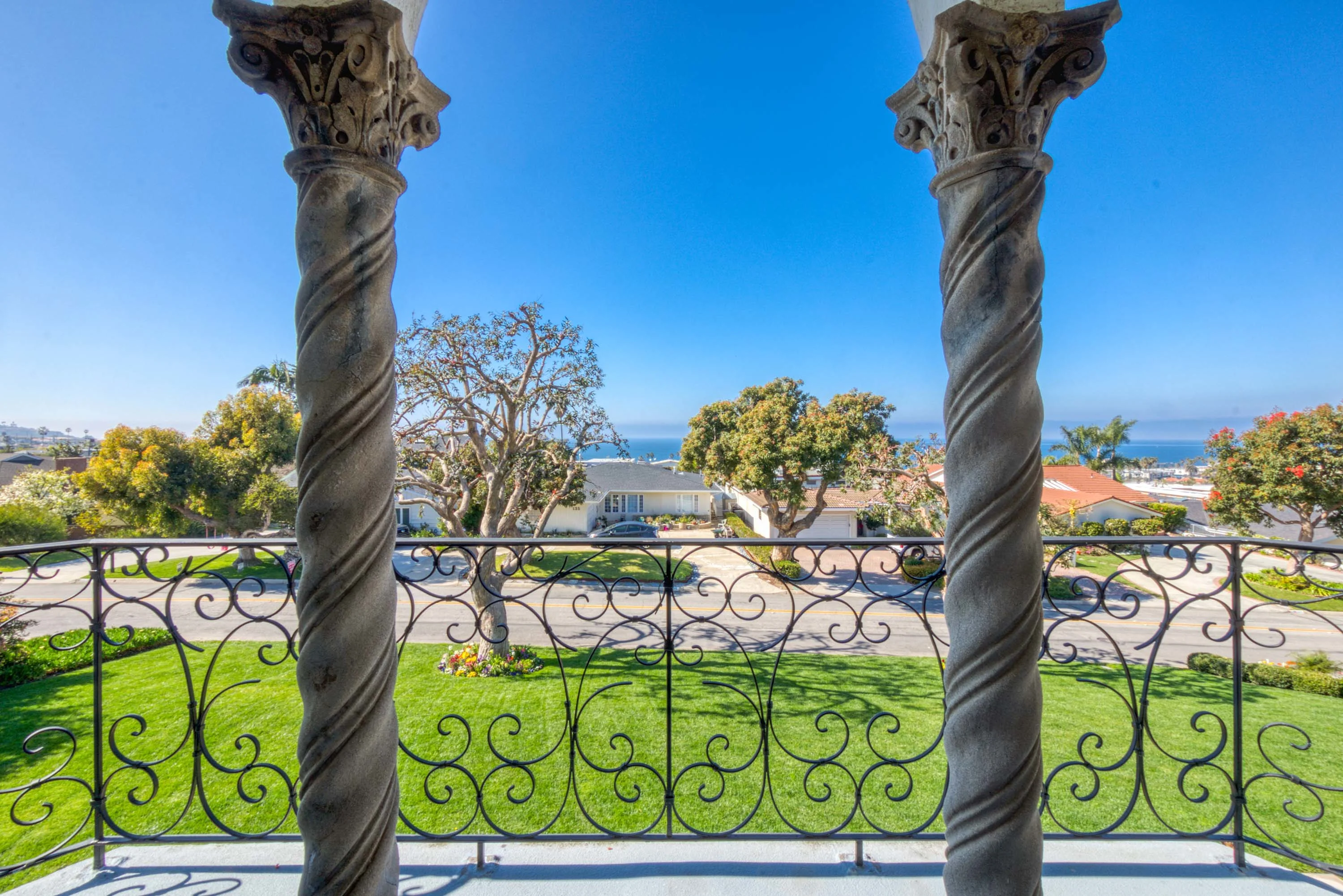 124 Via Monte Doro, Hollywood Riviera, California 90277 - 124_via_monte_doro_redondo_beach_california28_huuqua