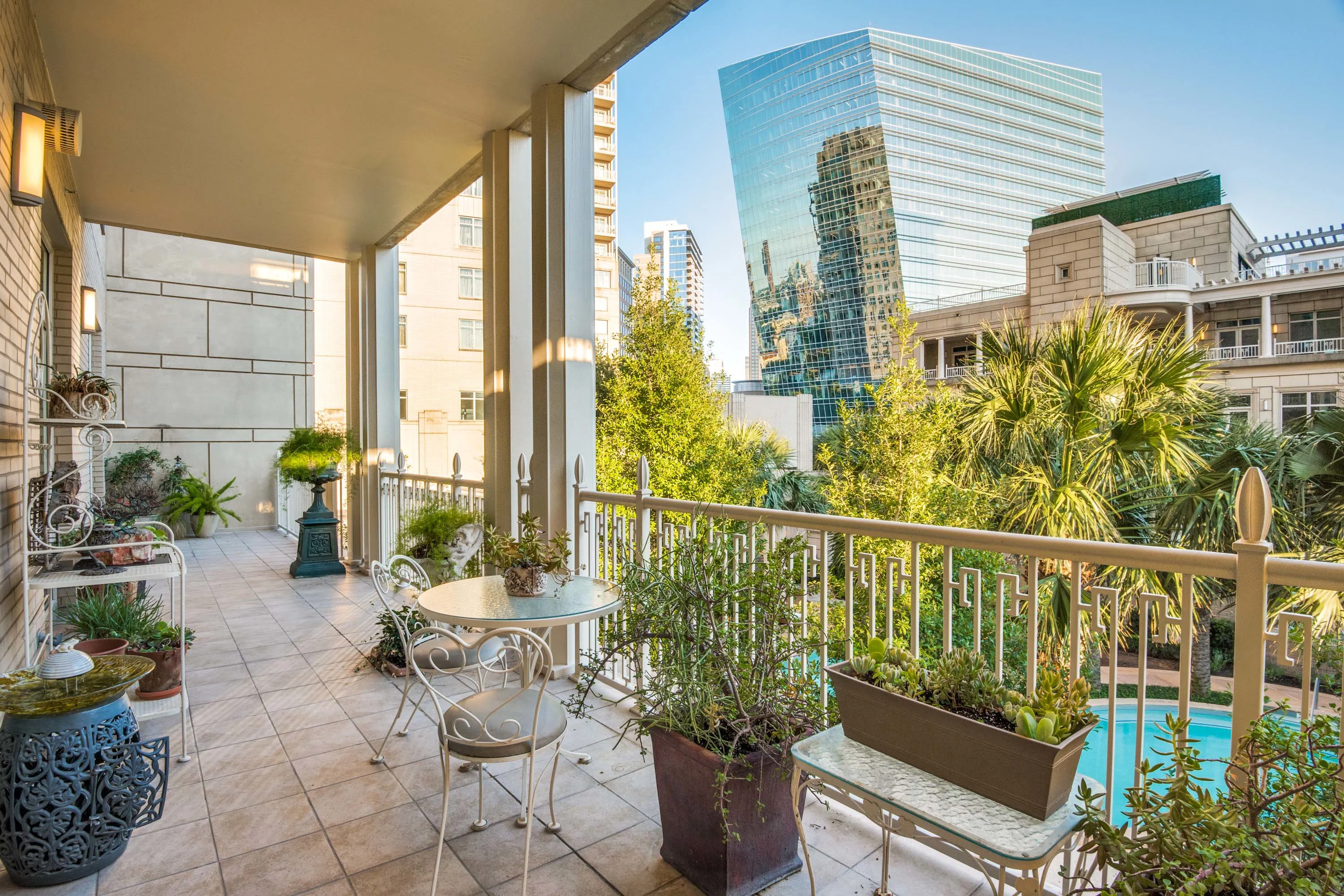 2555 North Pearl Street, #202, Ritz-Carlton Residences, Dallas, Texas 75201 - 2555-north-pearl-street-dallas-texas_32_s4yf9t