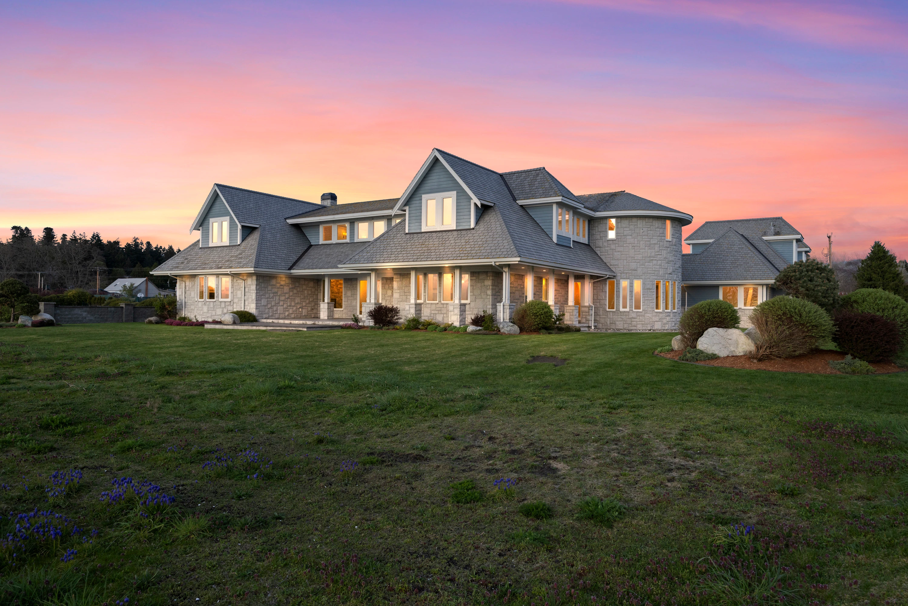 001 581 Marine Drive, Point Roberts, WA