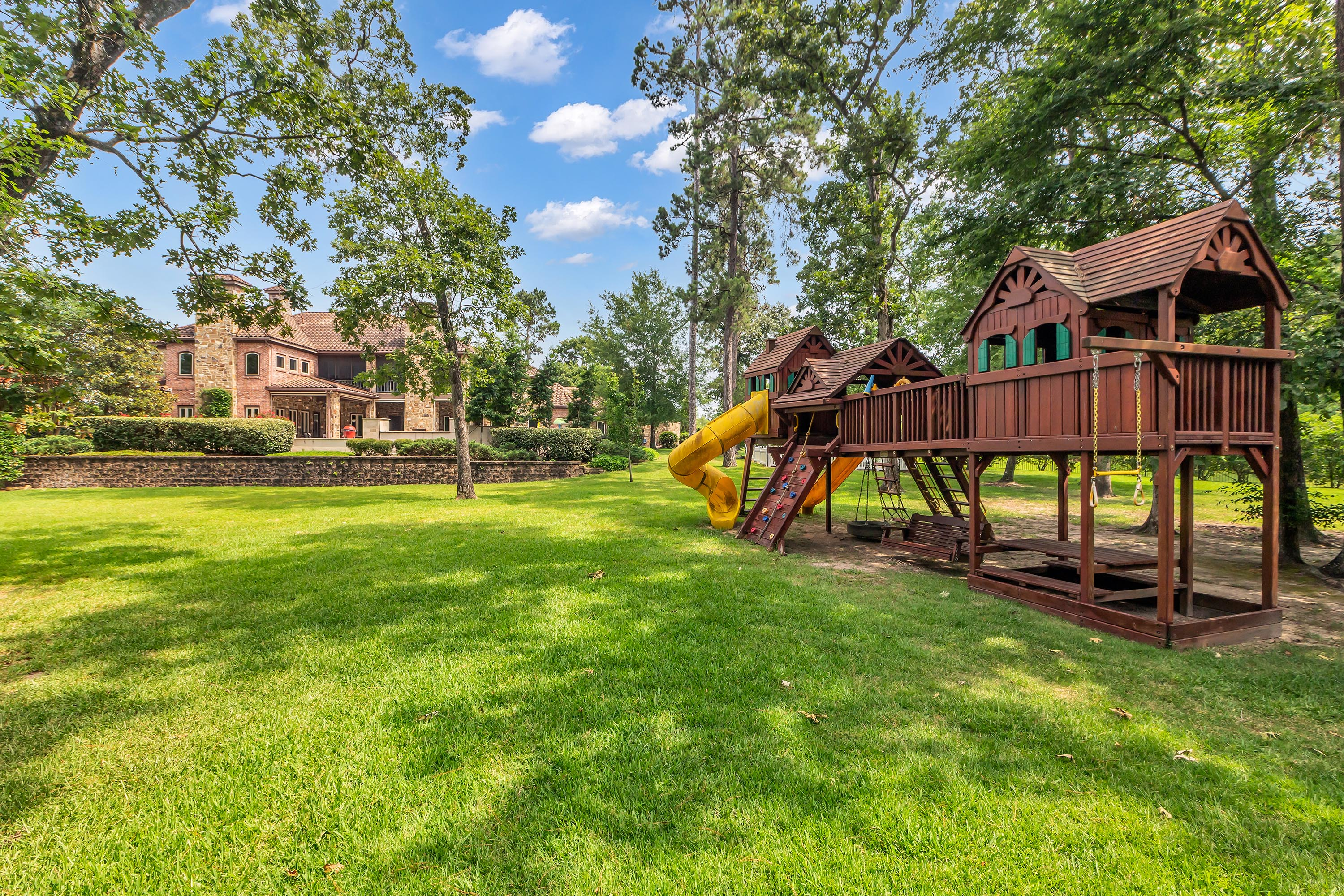 56 27919 Hansons Ct - Luxury Real Estate - Concierge Auctions