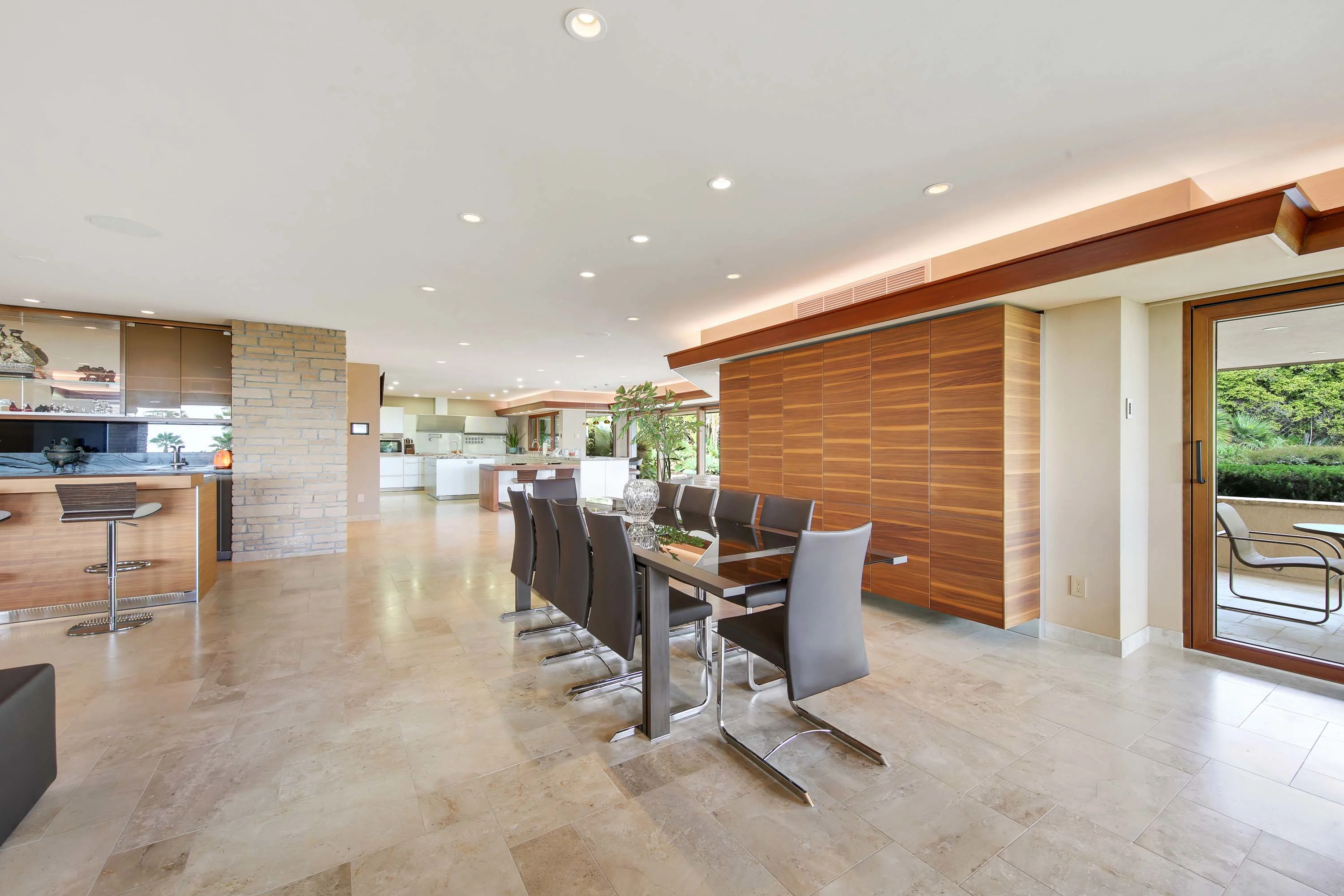 1213 Skylark Drive, La Jolla, California 92037 - 1213-skylark-drive-la-jolla-california18_m4ohde