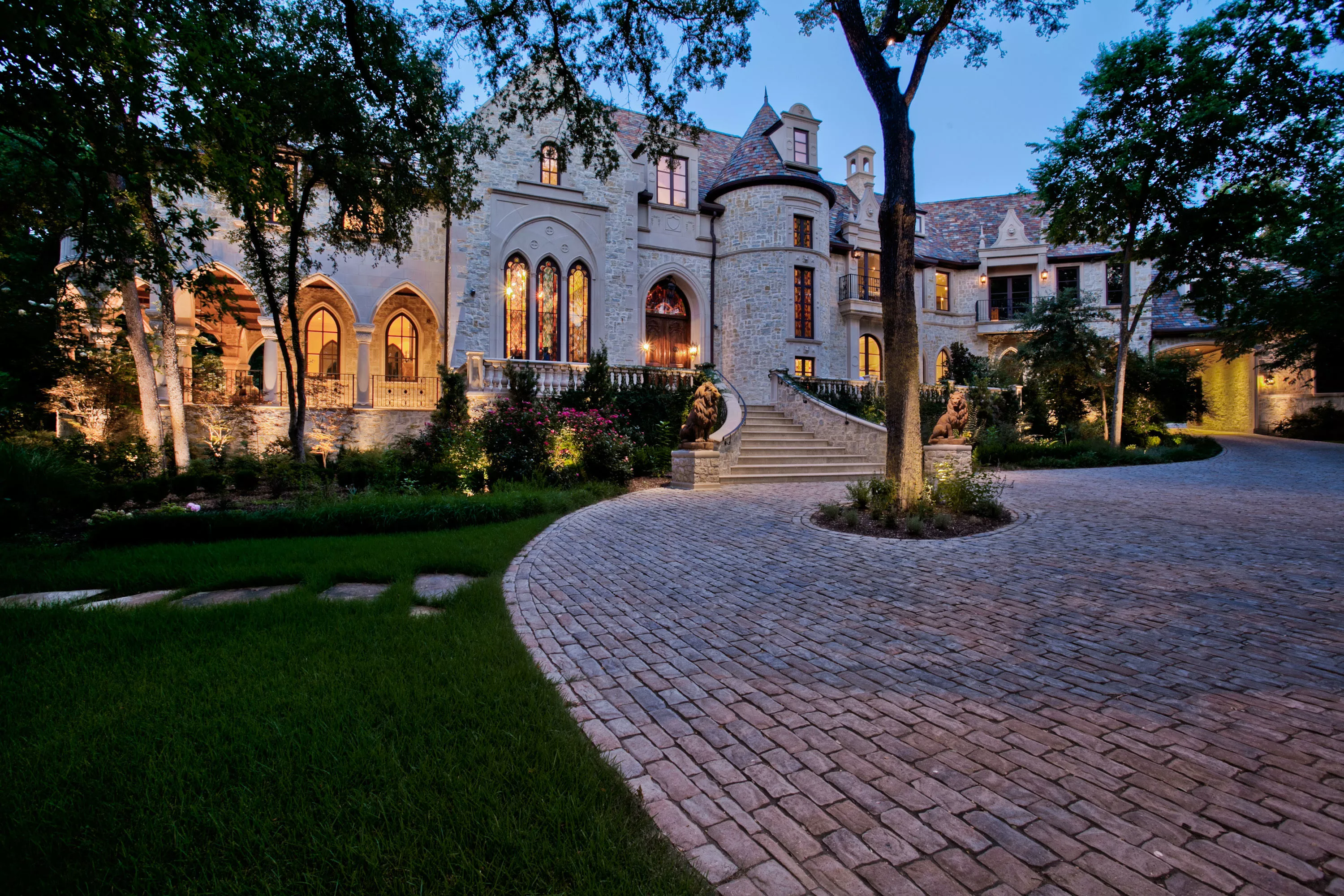 5540 N Forty Place, Dallas, Texas 75252 - 5540_n_forty_jeffpollock-1-copy_a55xez