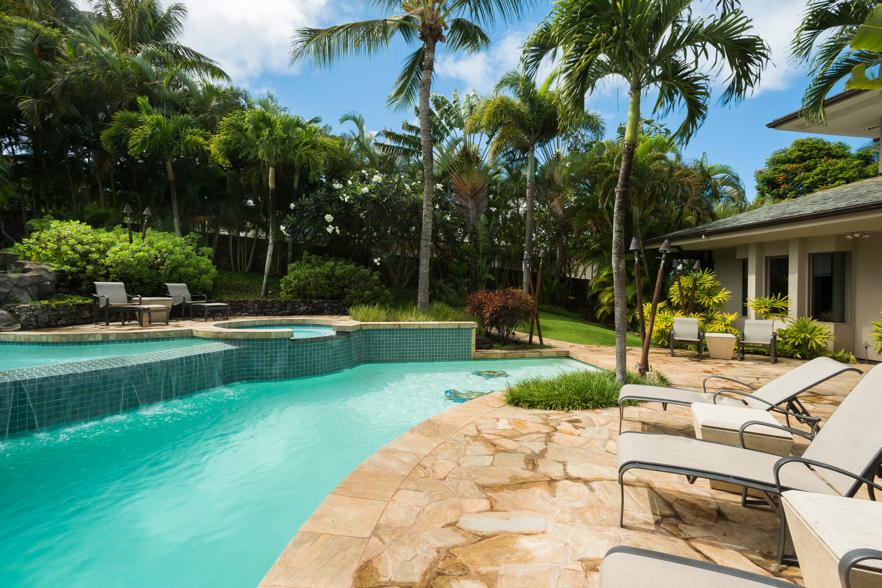 8 Kapalua Place, Kapalua, Maui, Hawaii 96761 - 8-kapalua-place-lahaina-hi-96761-10_fjf1gv