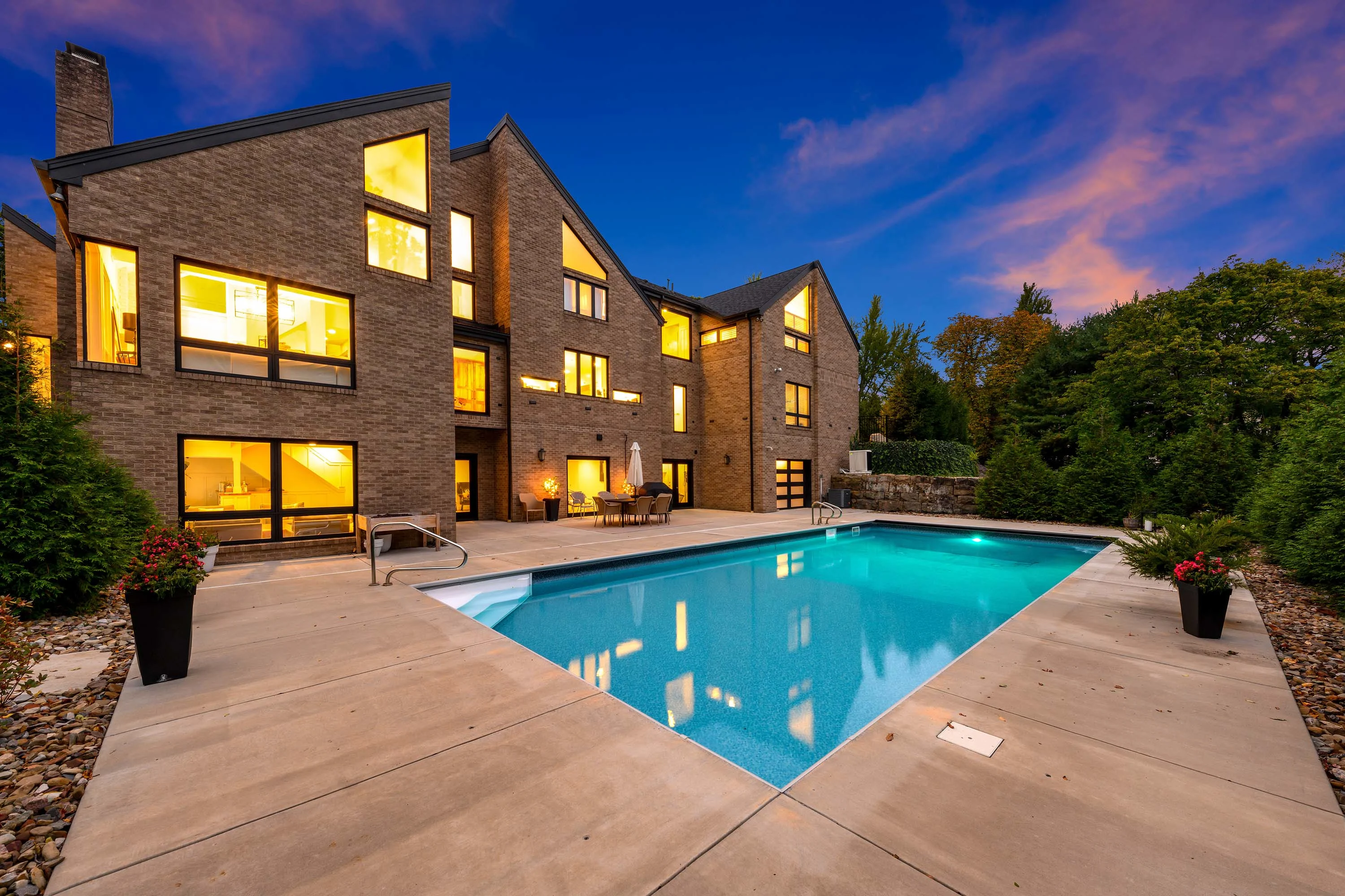 751 Chestnut Road, Near Pittsburgh, Pennsylvania 15143 - 751-chestnut-road-sewickley-pennsylvania75_yj318g