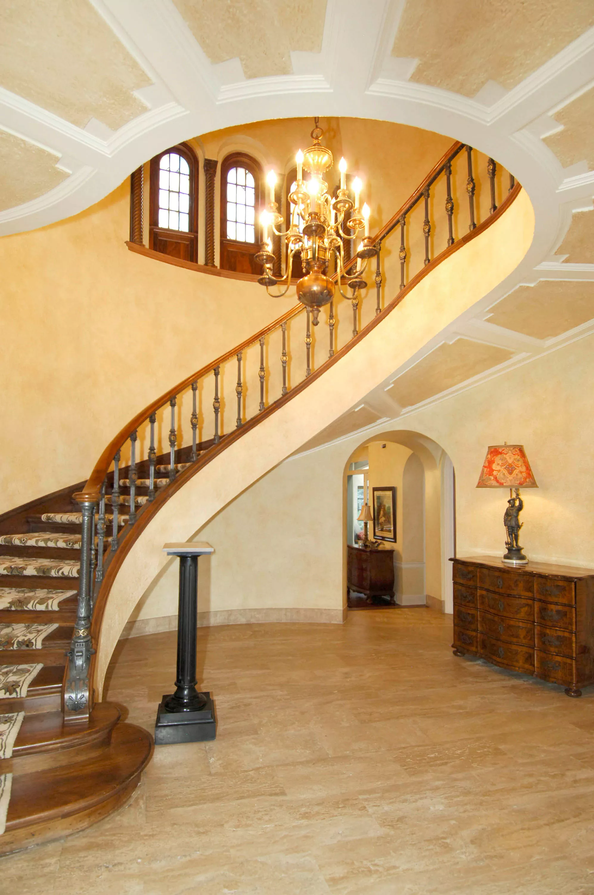 19 Elm Avenue, Colorado Springs, Colorado 80906 - 19-elm-avenue-colorado-springs-colorado-08-25-21-40-4040_rk0hbn