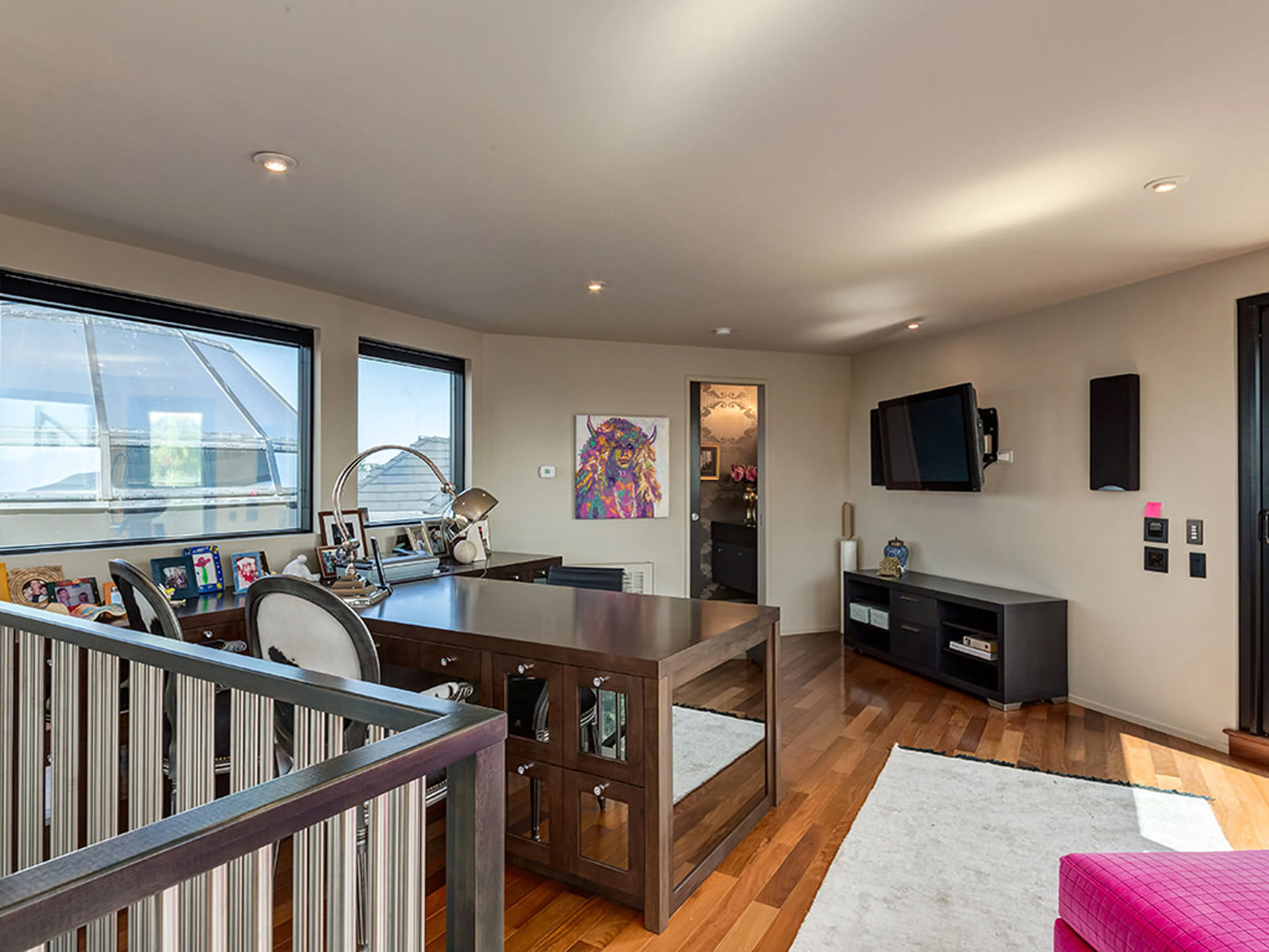 102 Crescent Road NW, Calgary, Alberta T2M 3Z9, Canada - 102-crescent-road-north-west-calgary-alberta-canada39_oquisq